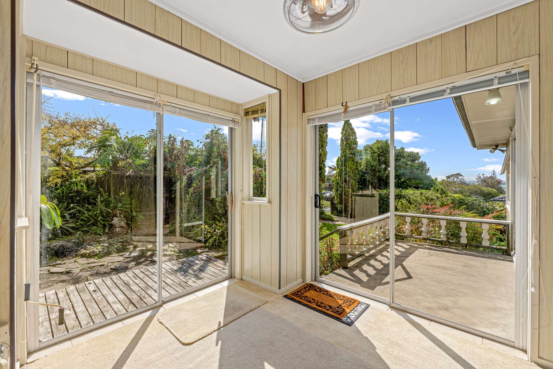 63 Advene Road photo 11