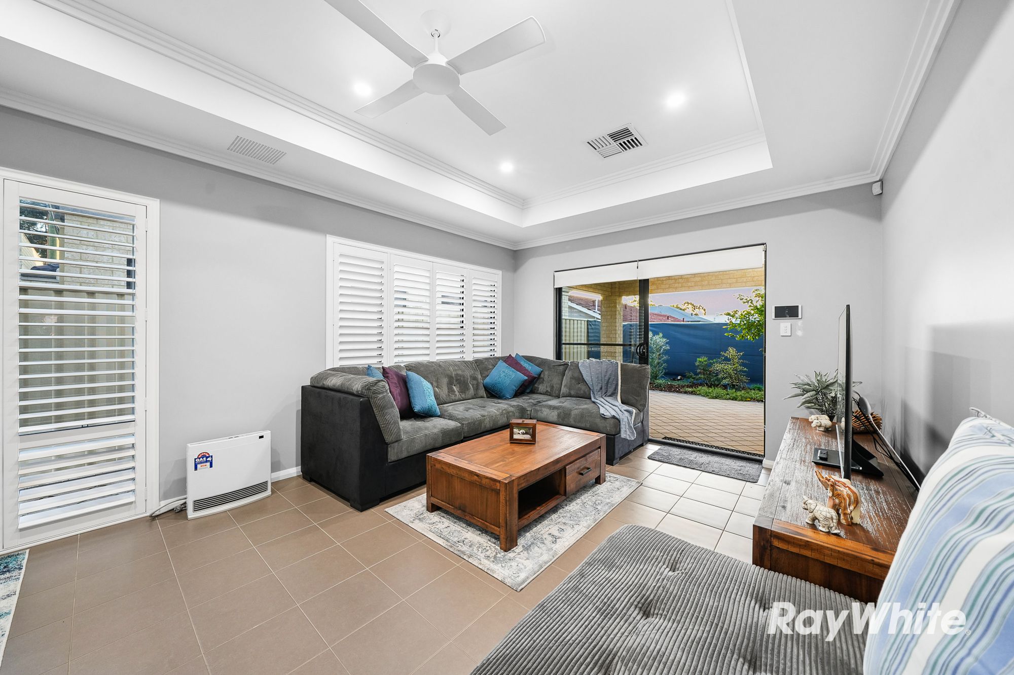 15 Finchley Crescent — photo 14 of 29