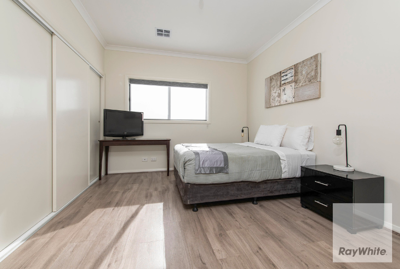 13 Wilkinson Crescent — photo 11 of 12