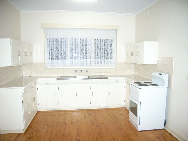 9 Richardson Avenue, Findon, SA 5023