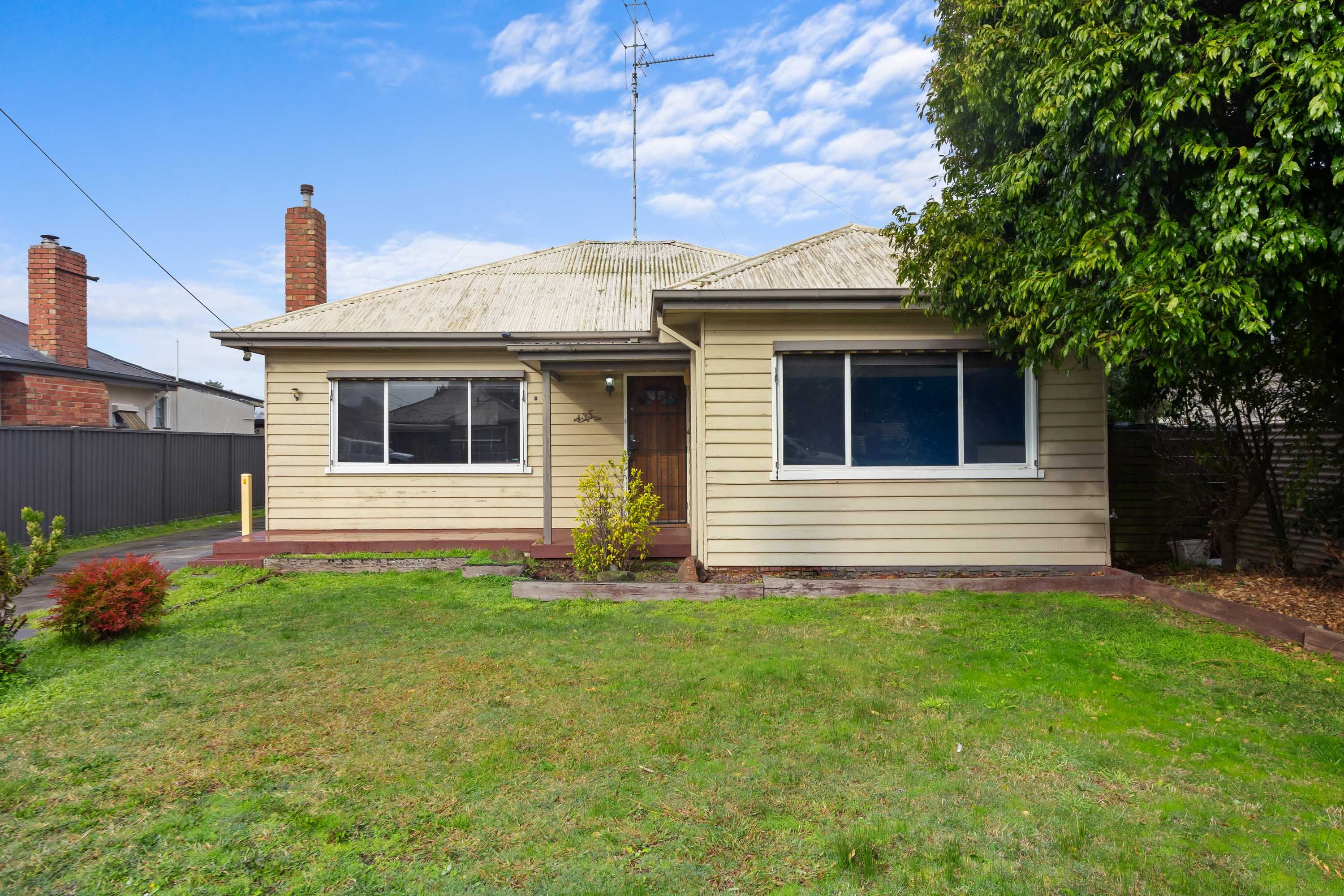 135 Walker Street, Sebastopol, VIC 3356