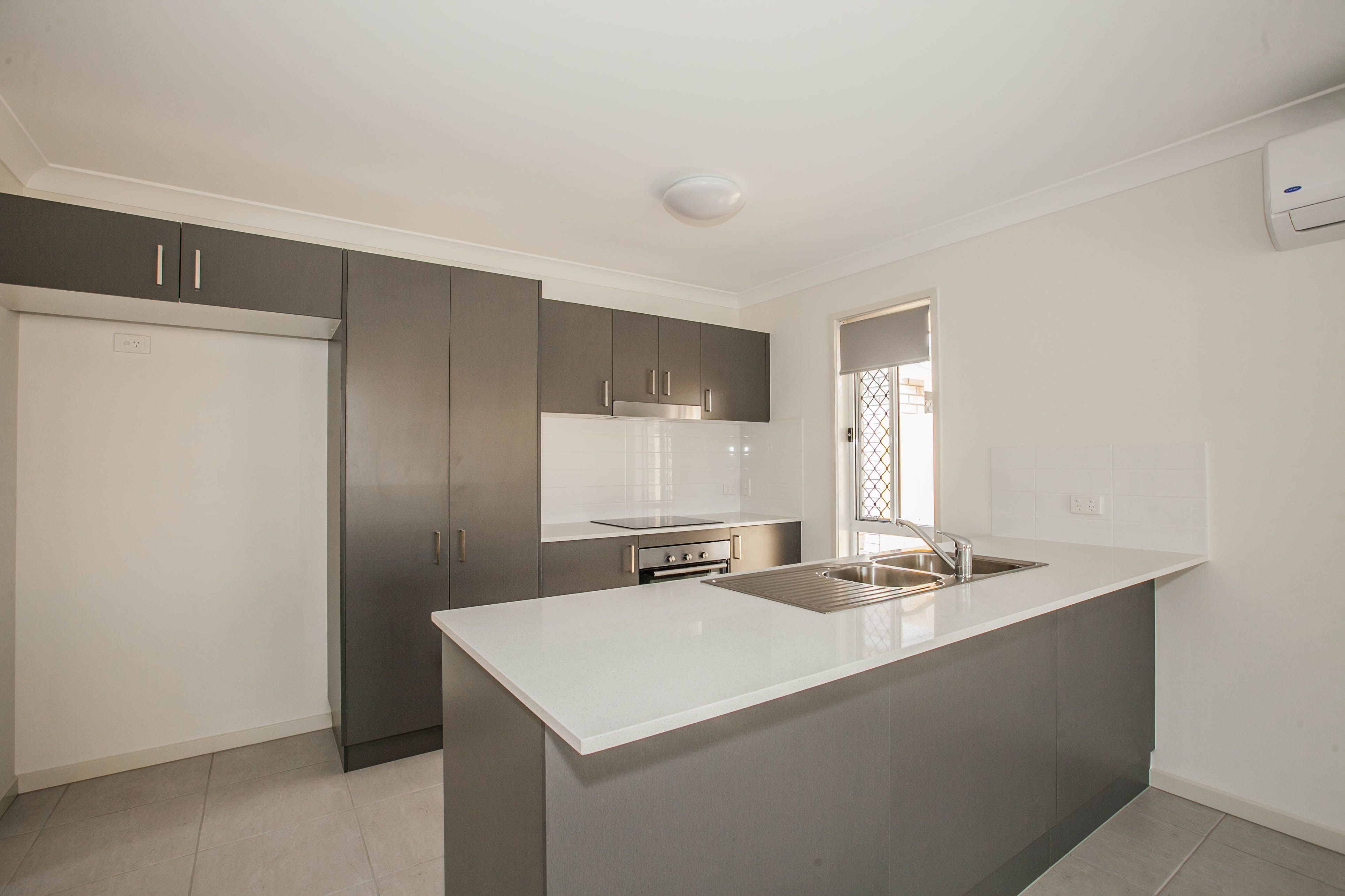 9 Pandorea Street, Deebing Heights, QLD 4306