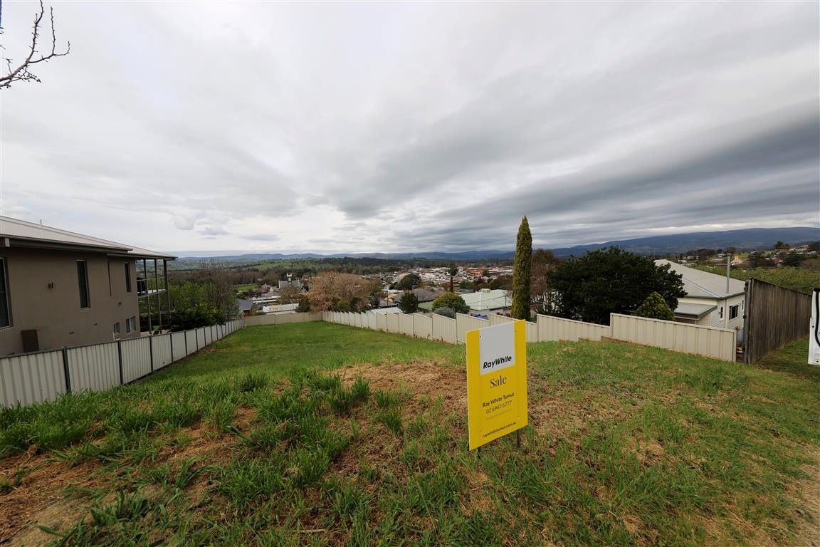 2B Burbury Mews, Tumut NSW 2720