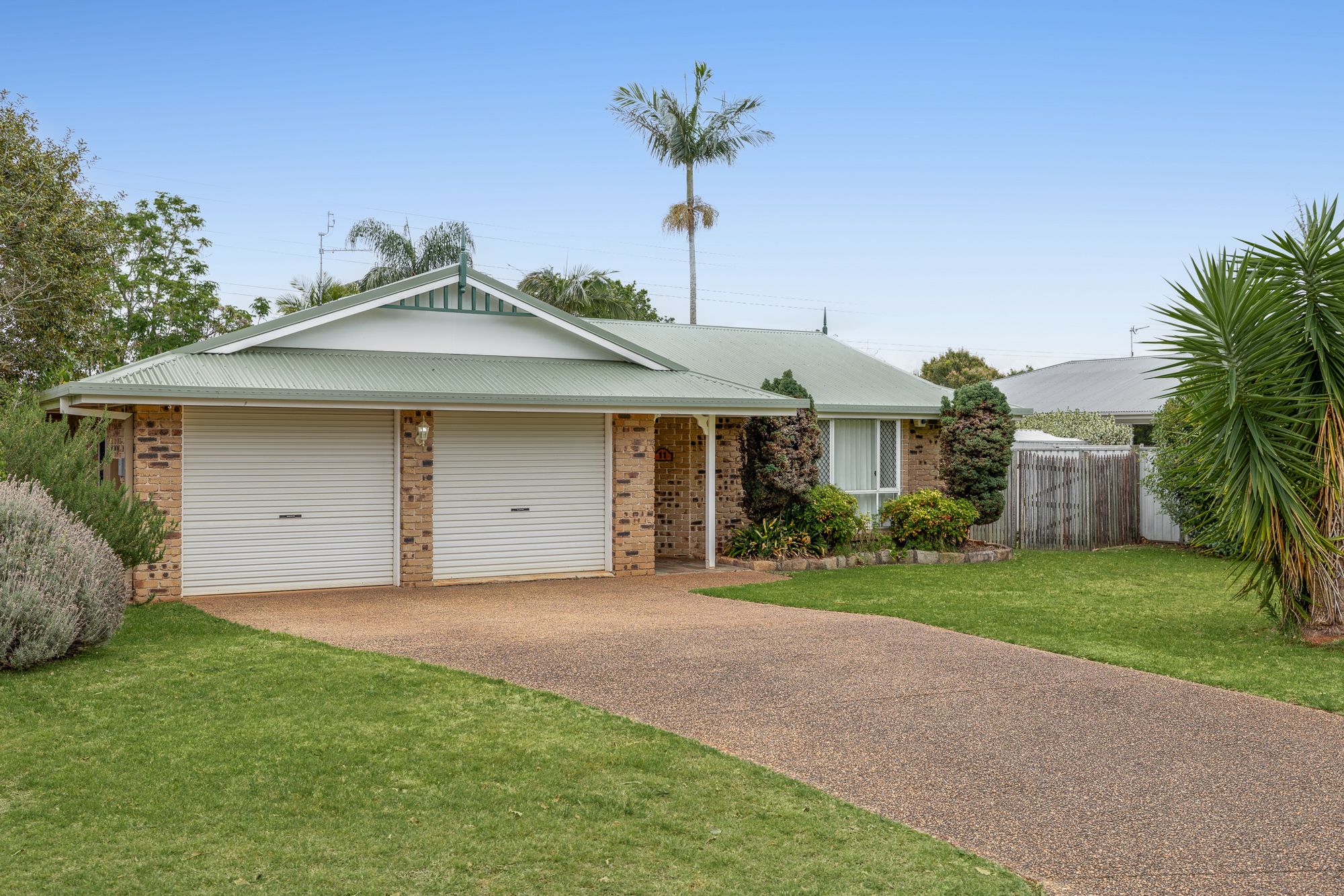 11 Emma Drive, Kearneys Spring QLD 4350