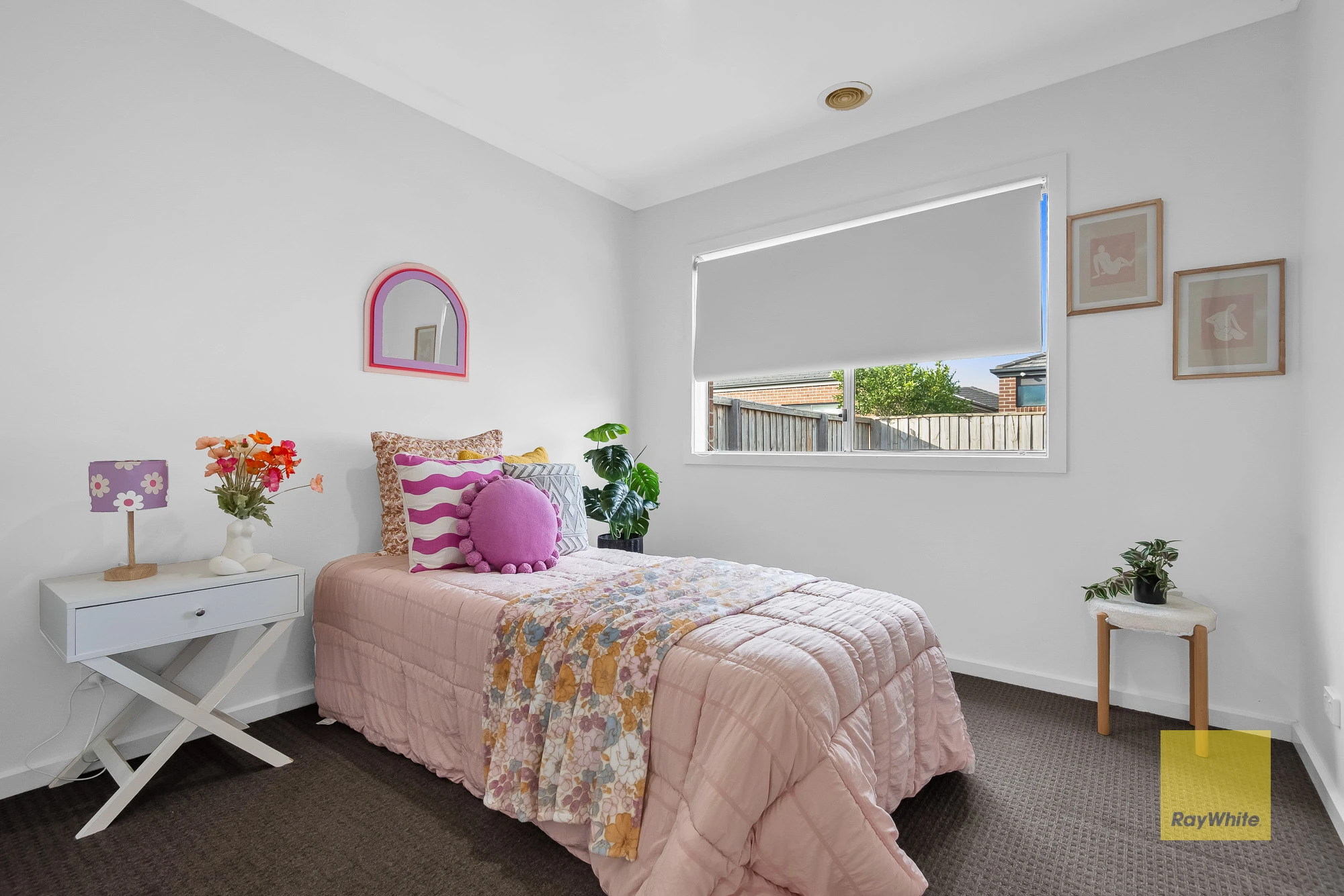 6 Blackberry Street, MANOR LAKES, VIC 3024