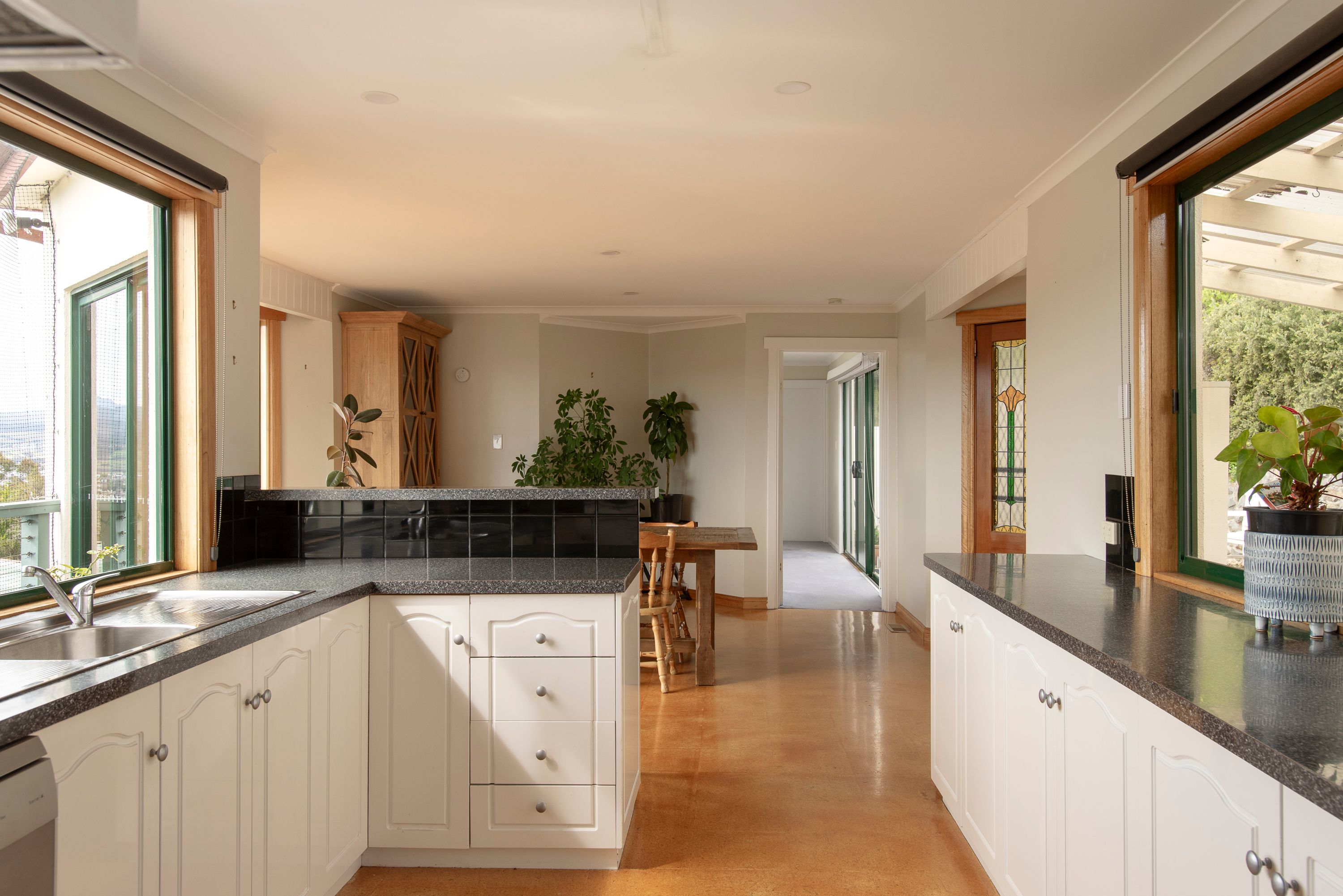 55 Newlands Street — photo 5 of 16