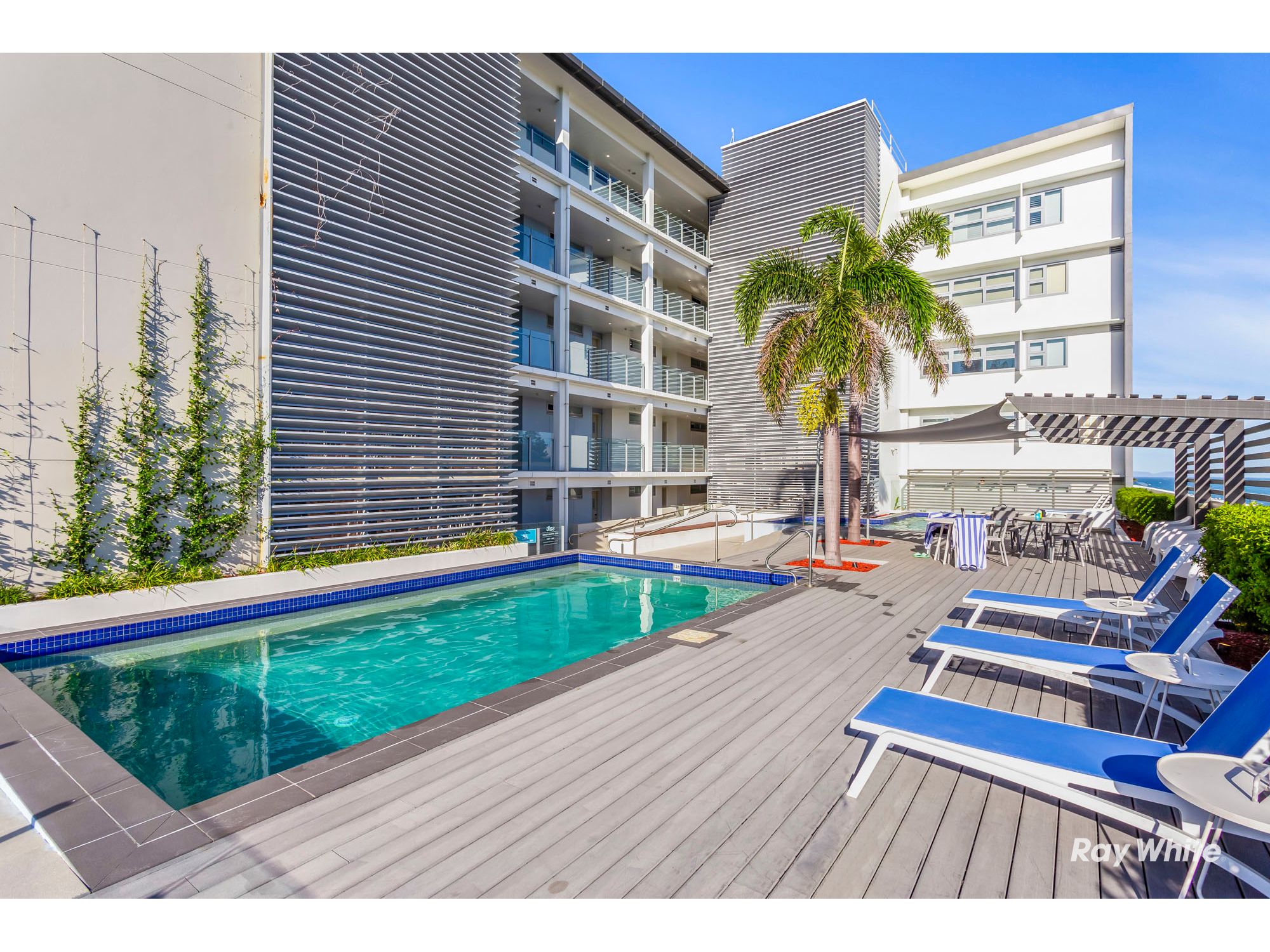 402/32 Anzac Parade, Yeppoon, QLD 4703