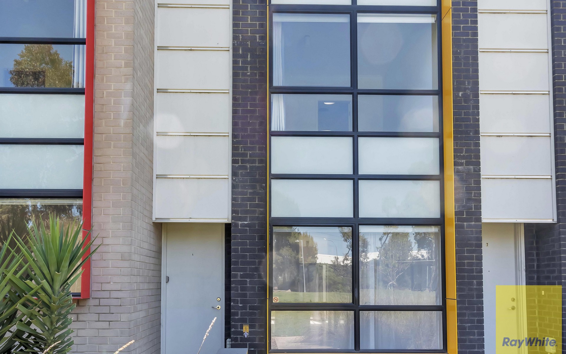 9 Derby Lane, St Clair, SA 5011