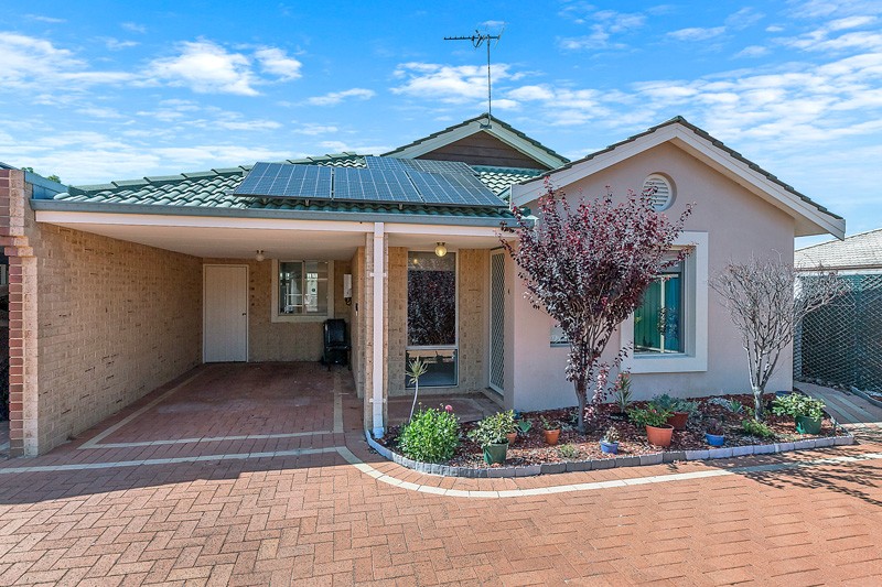 4/23 Royal Palm Drive, Warnbro, WA 6169