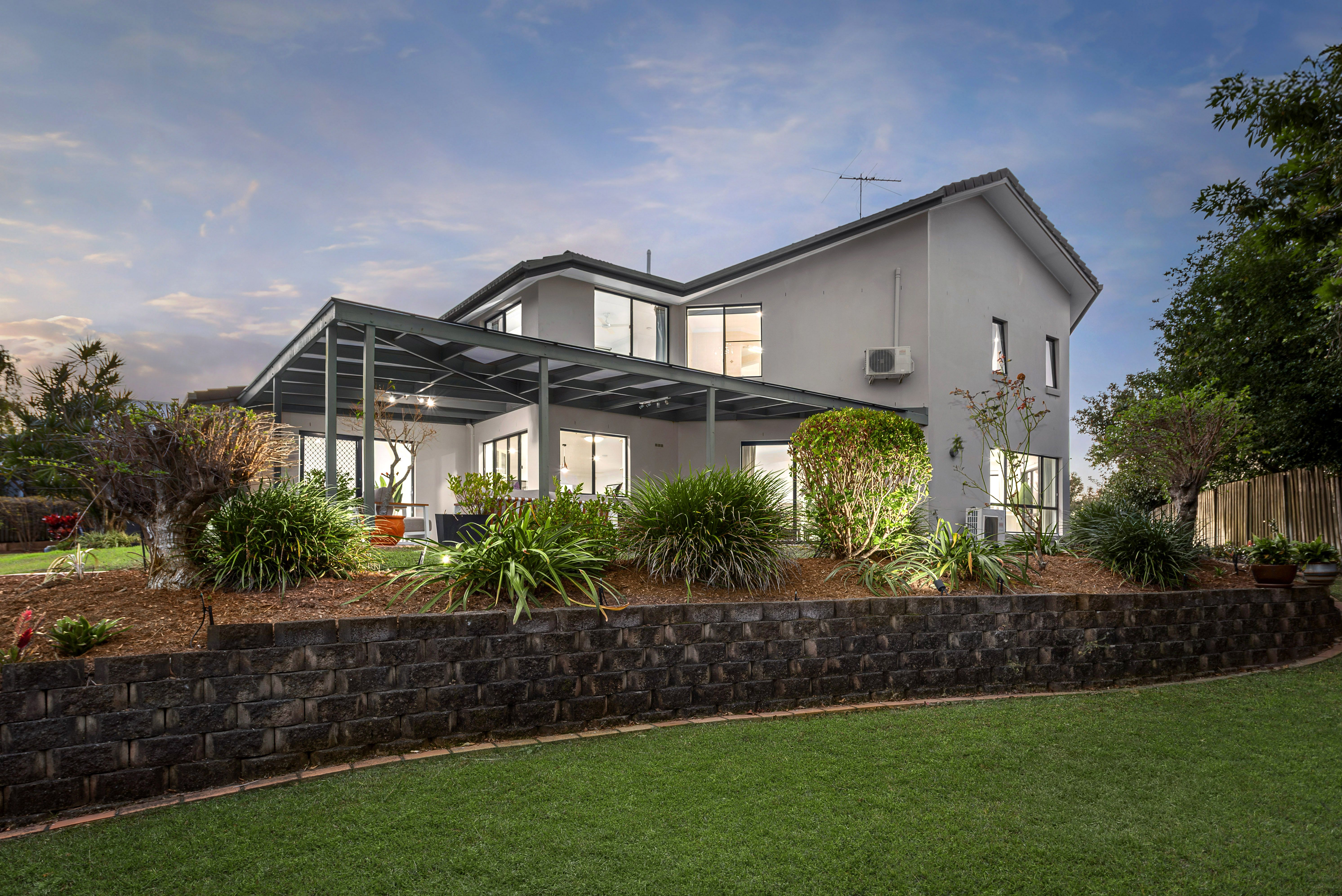 12 Preston Place, Brookfield, QLD 4069