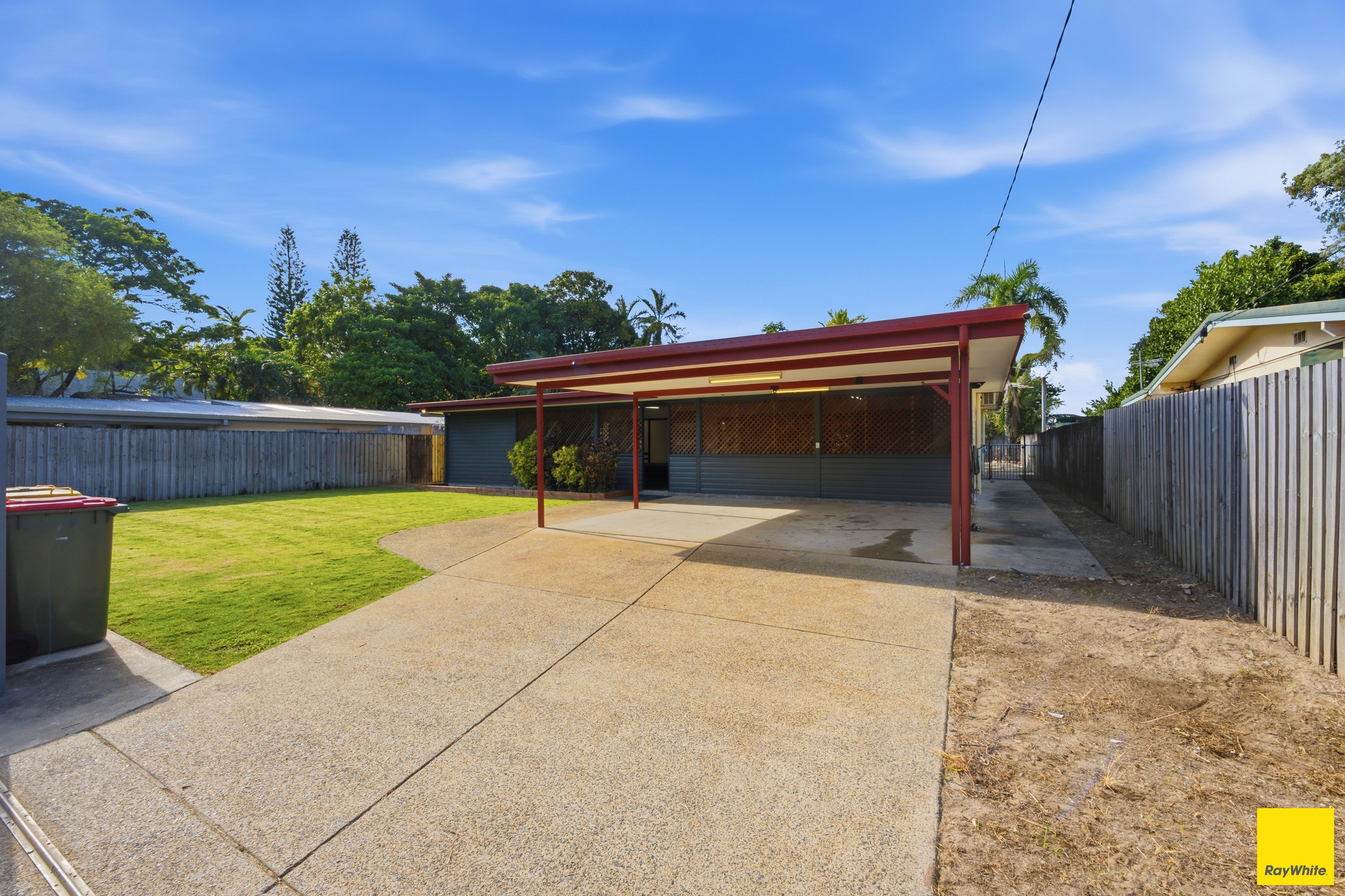 10 Sussex Street, Trinity Park, QLD 4879