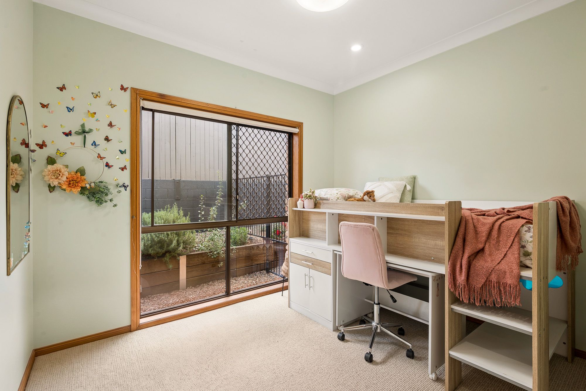 4 Gleneagles Court — photo 19 of 23
