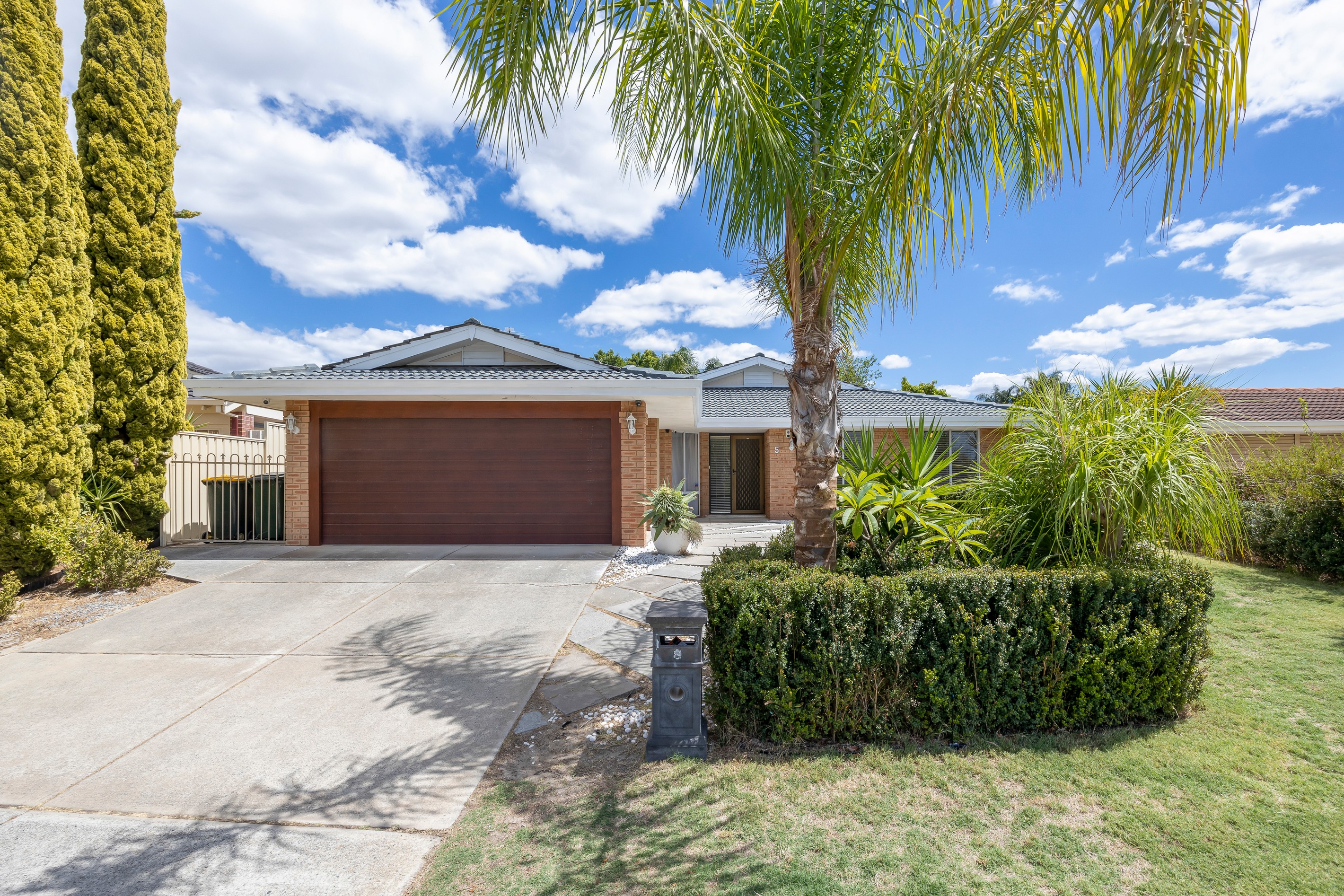 5 Anchor Close, Ballajura, WA 6066