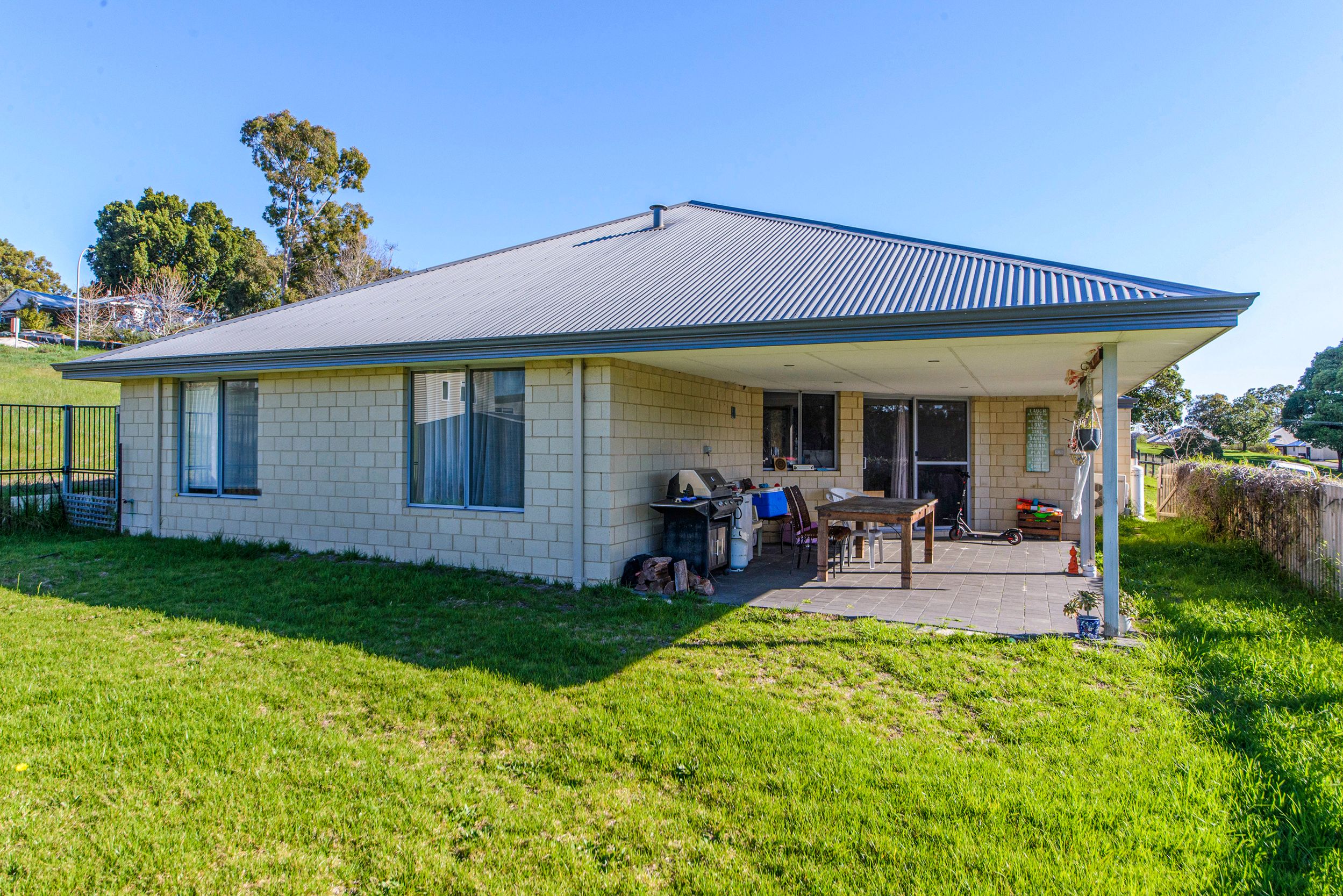 7 McAlpine Mews — photo 13 of 15