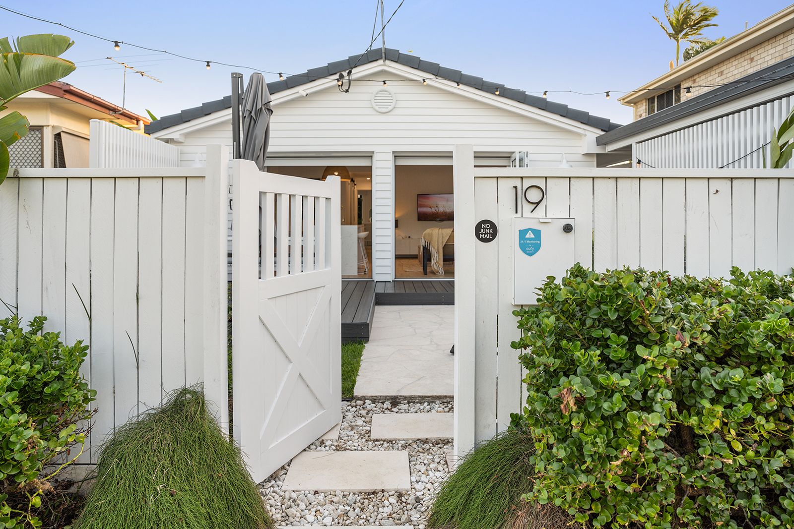 19 Pearl Street, Scarborough QLD 4020