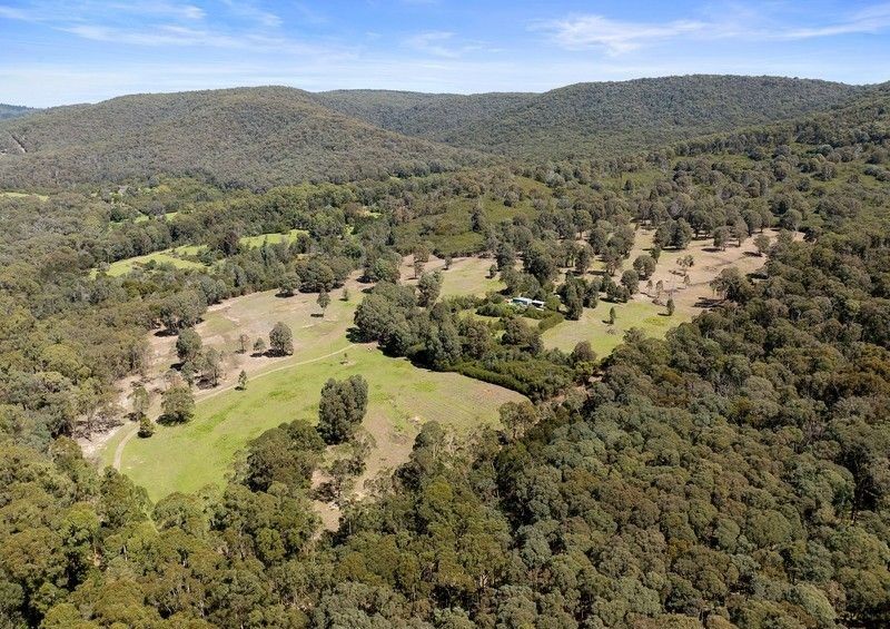 624 Crystal Creek Road, Whanregarwen, VIC 3714