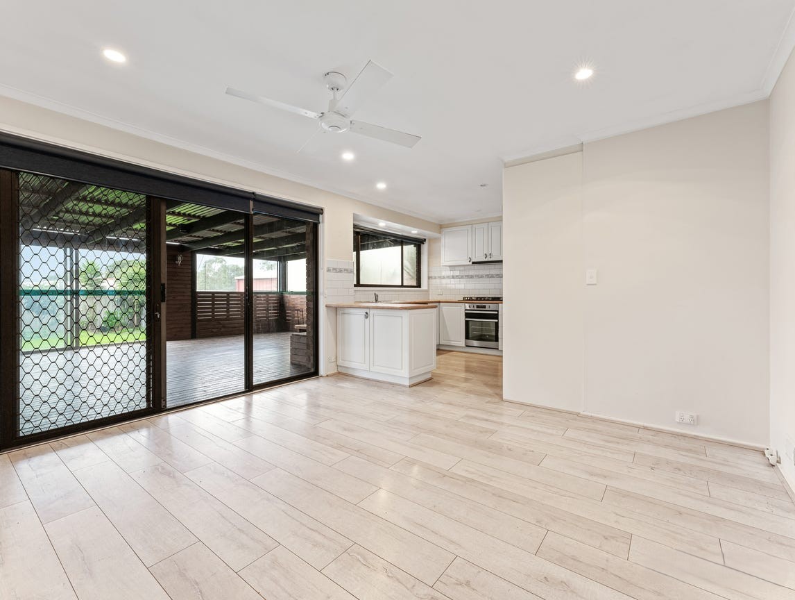 29 Luscombe Avenue, Carrum Downs, VIC 3201