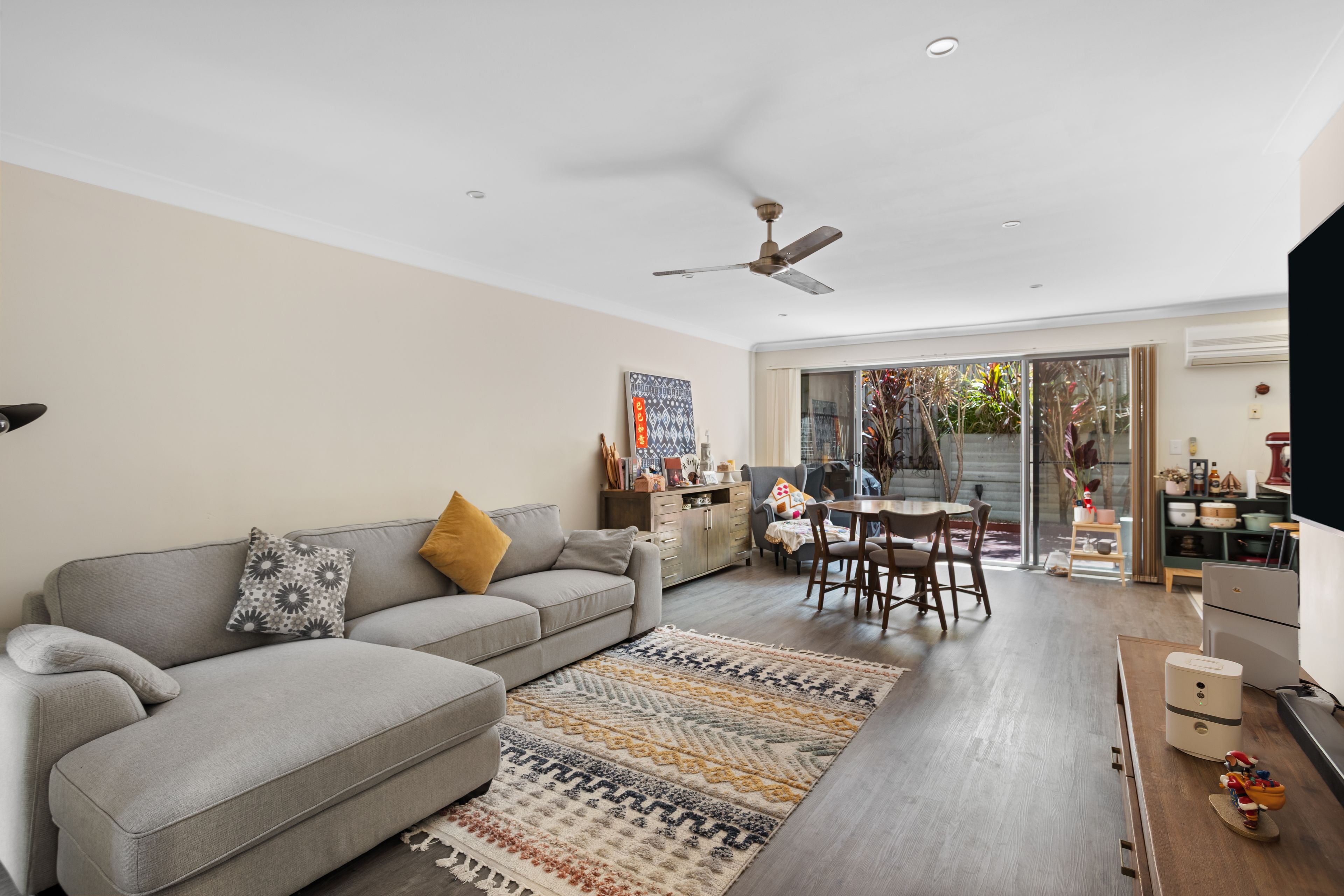 42/1 Belongil Street, Pacific Pines, QLD 4211