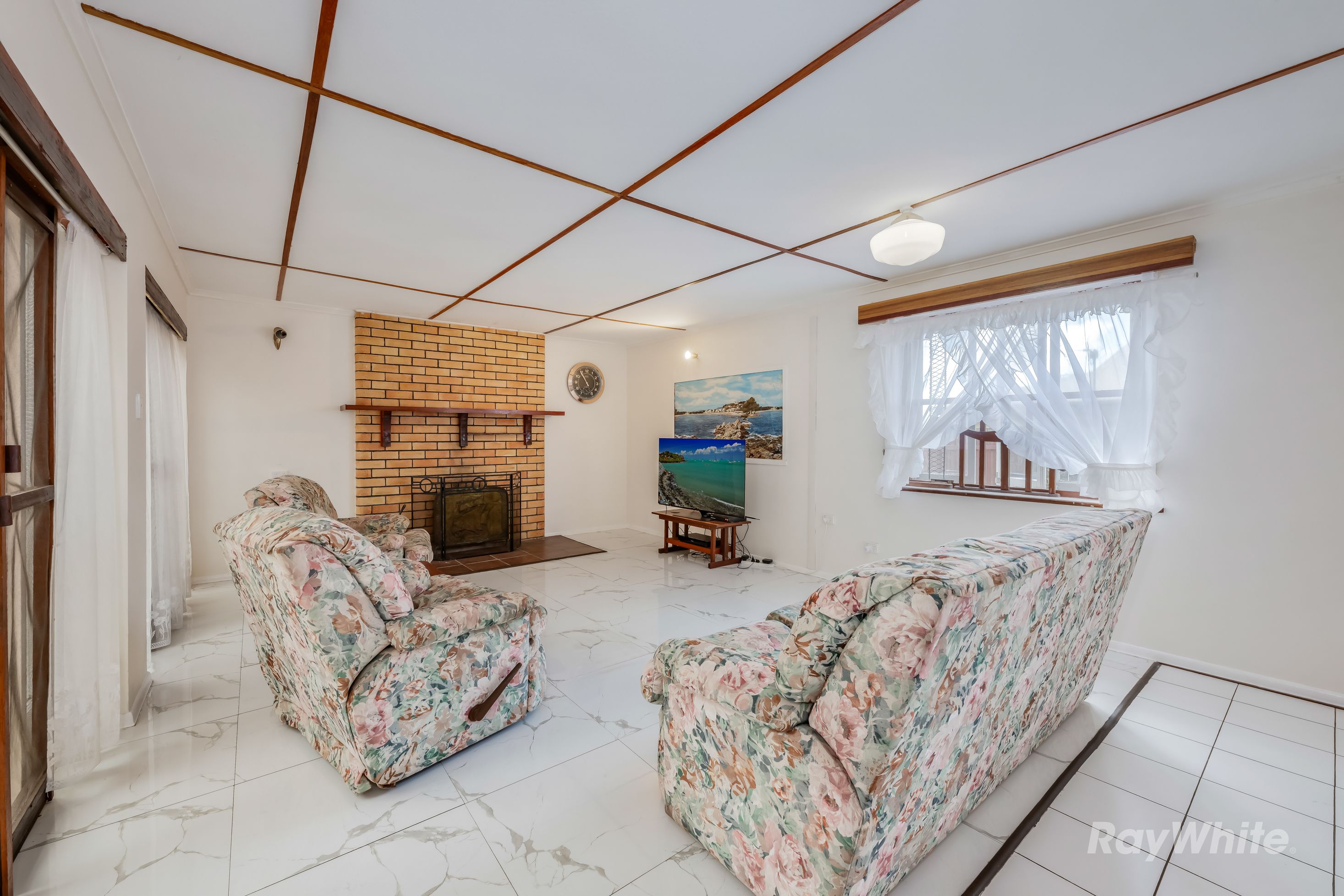 12 Dunn Road — photo 4 of 30