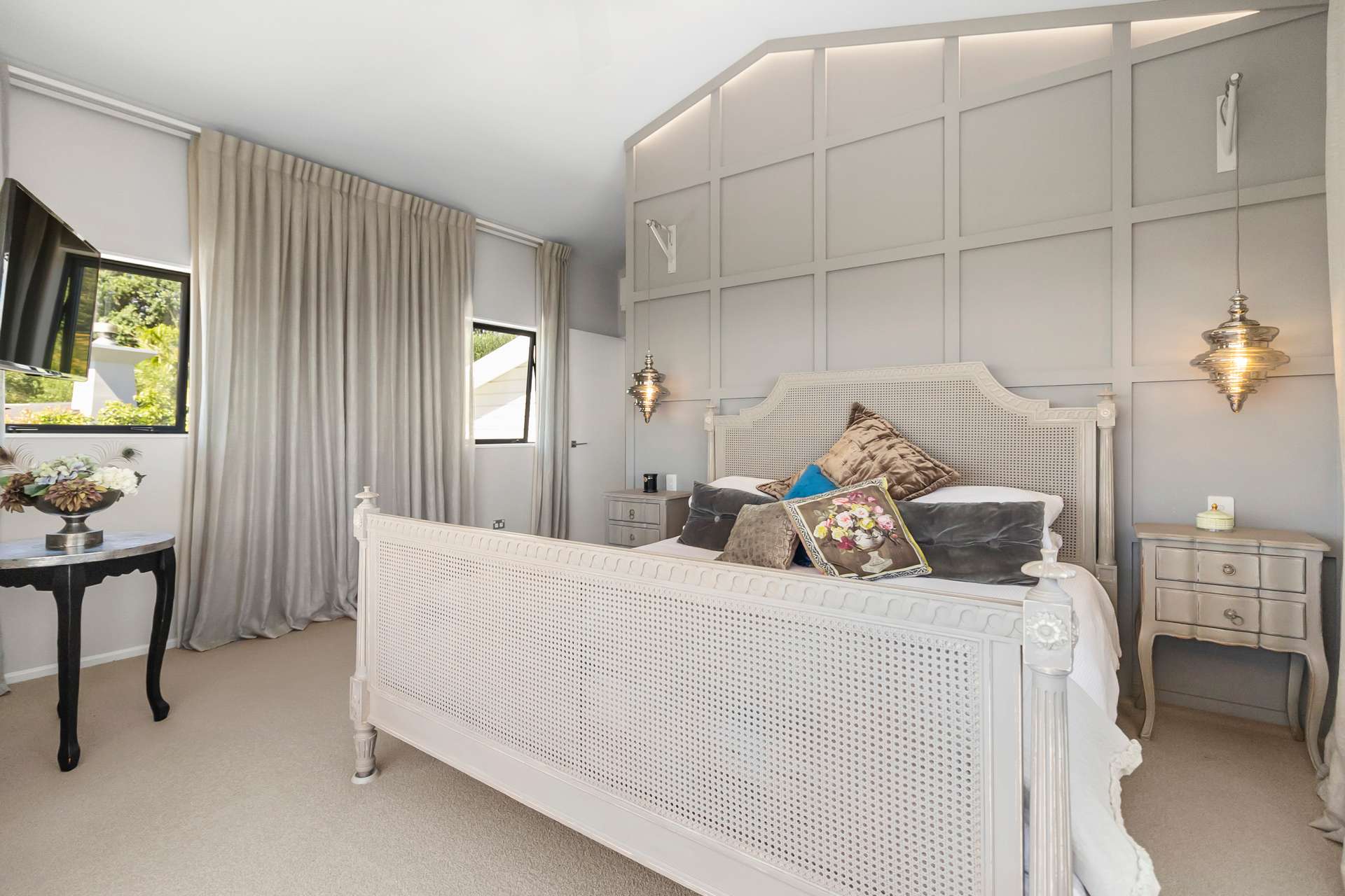 93 Queens Drive photo 16