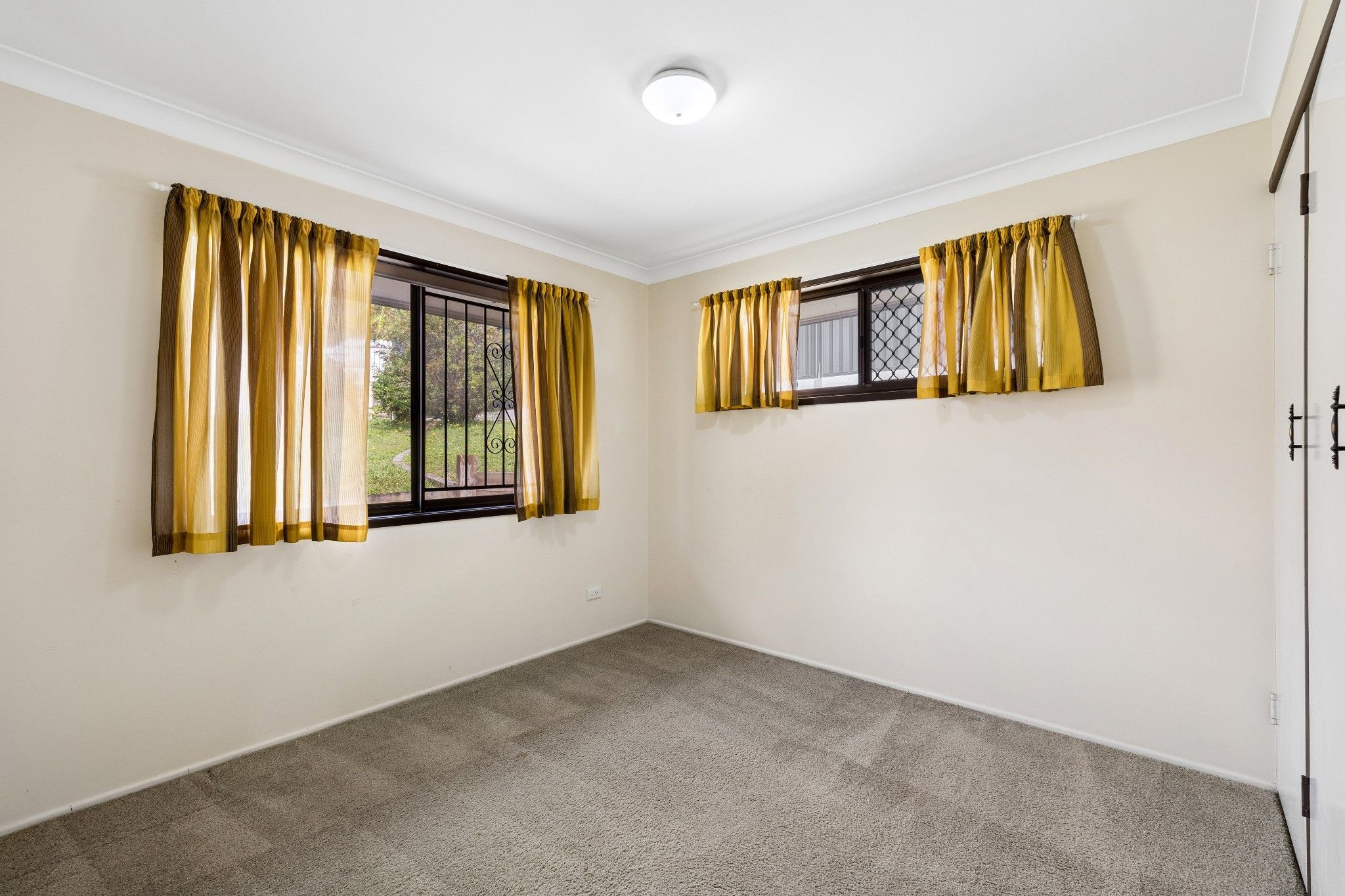 11 Hobbs Street — photo 11 of 30