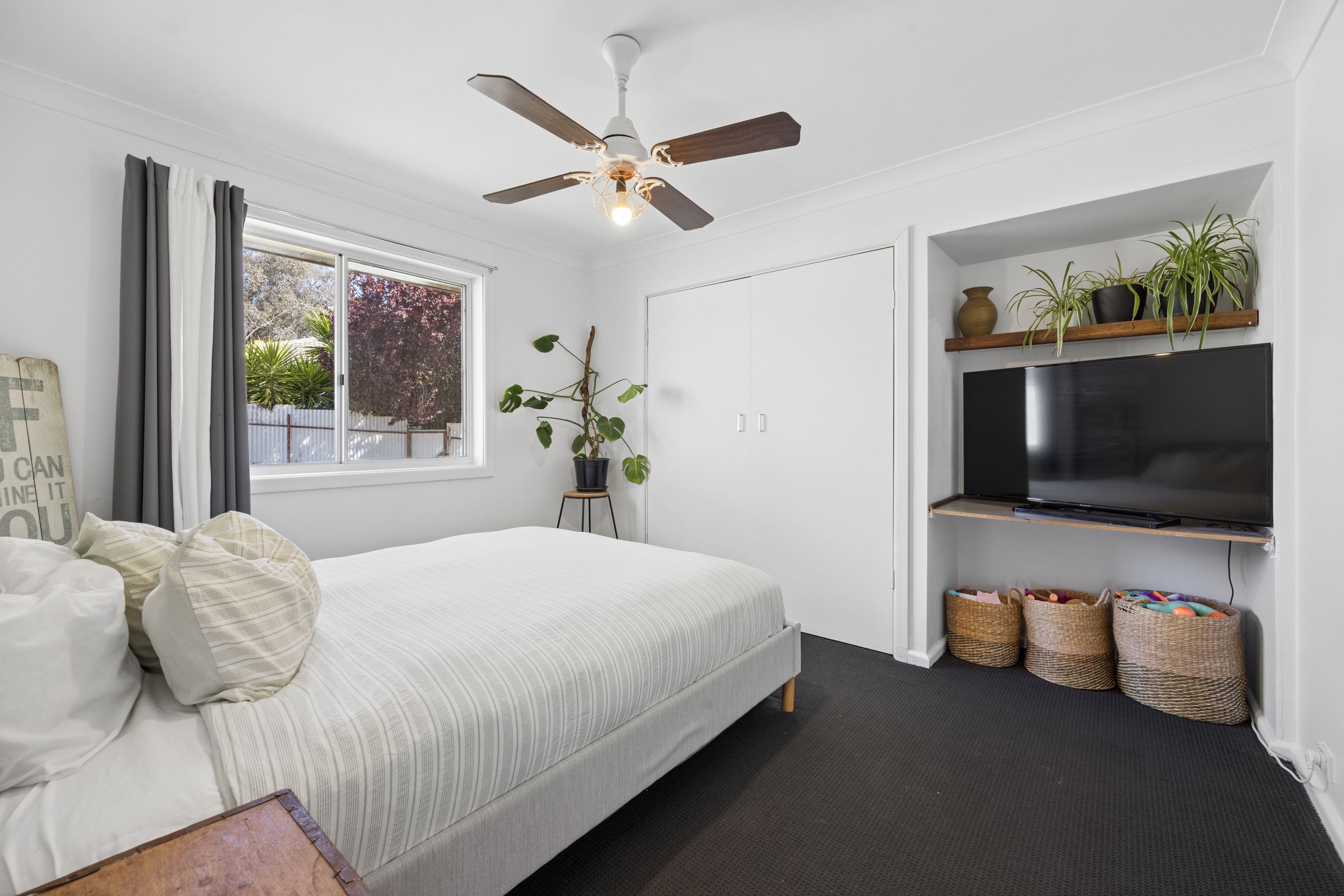 102 Willawong Street — photo 11 of 29