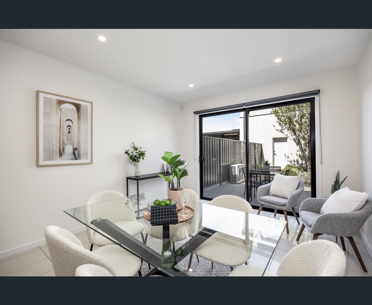 6 Stallion Drive, St Clair, SA 5011