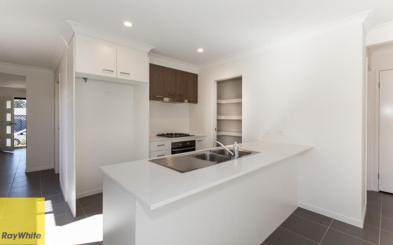 31 Midgley Street, Dakabin, QLD 4503