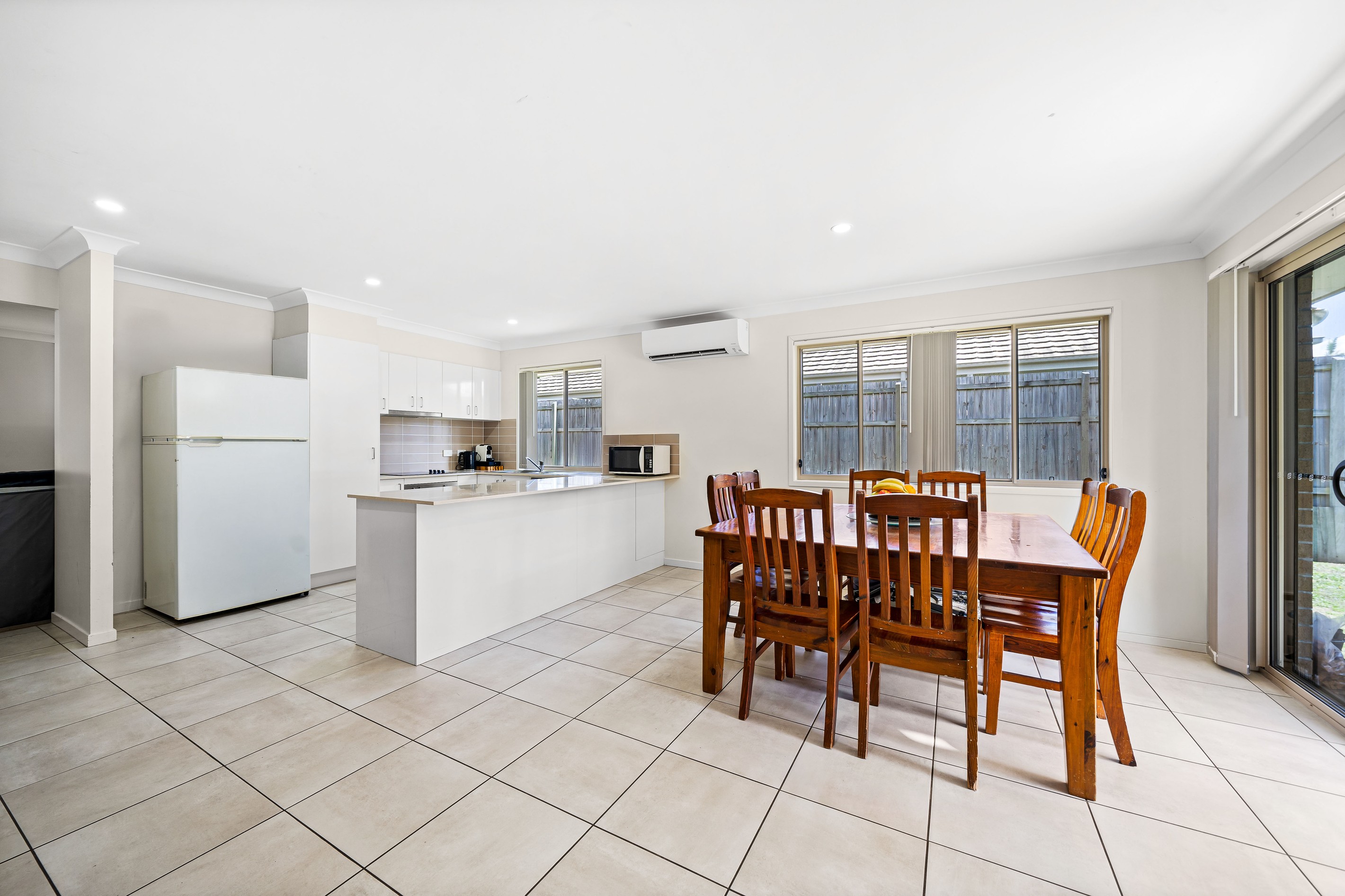 33 Phoebe Way, Gleneagle, QLD 4285