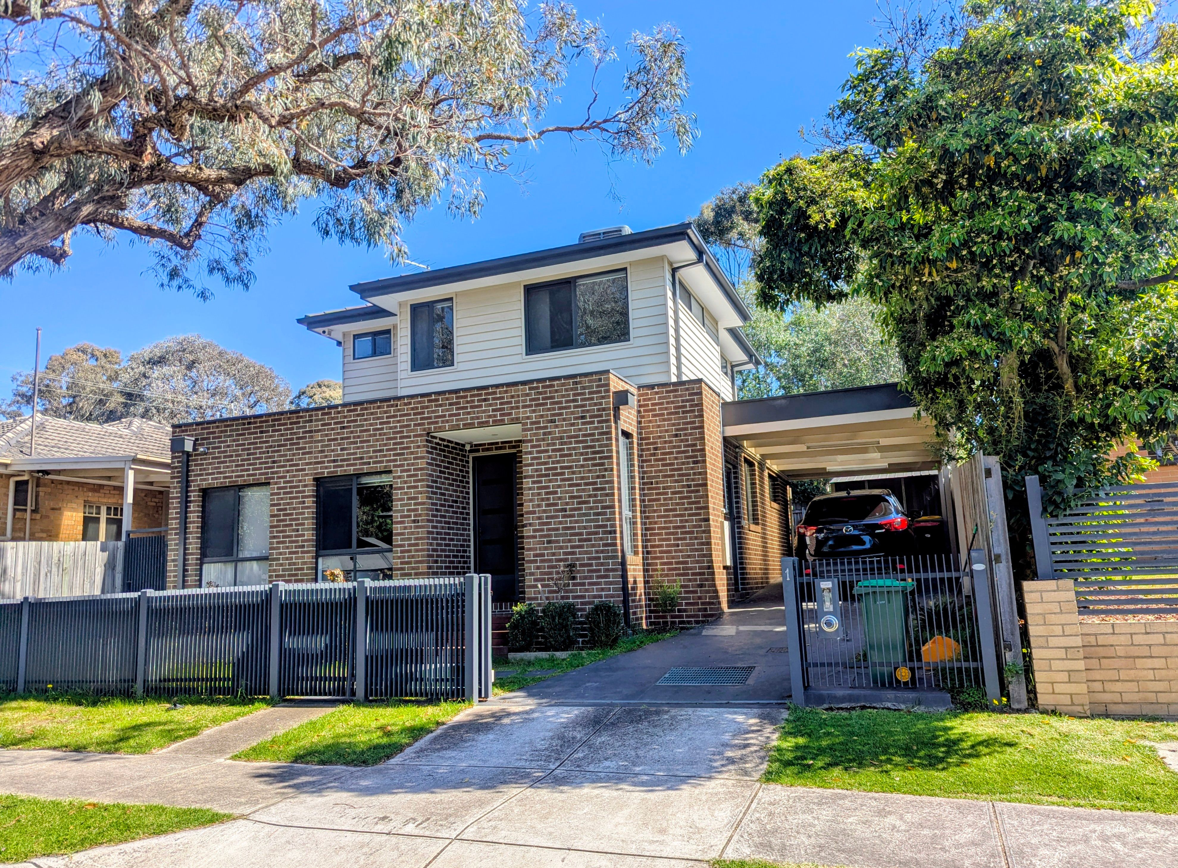 1 Janice Street — photo from Ray White Macleod