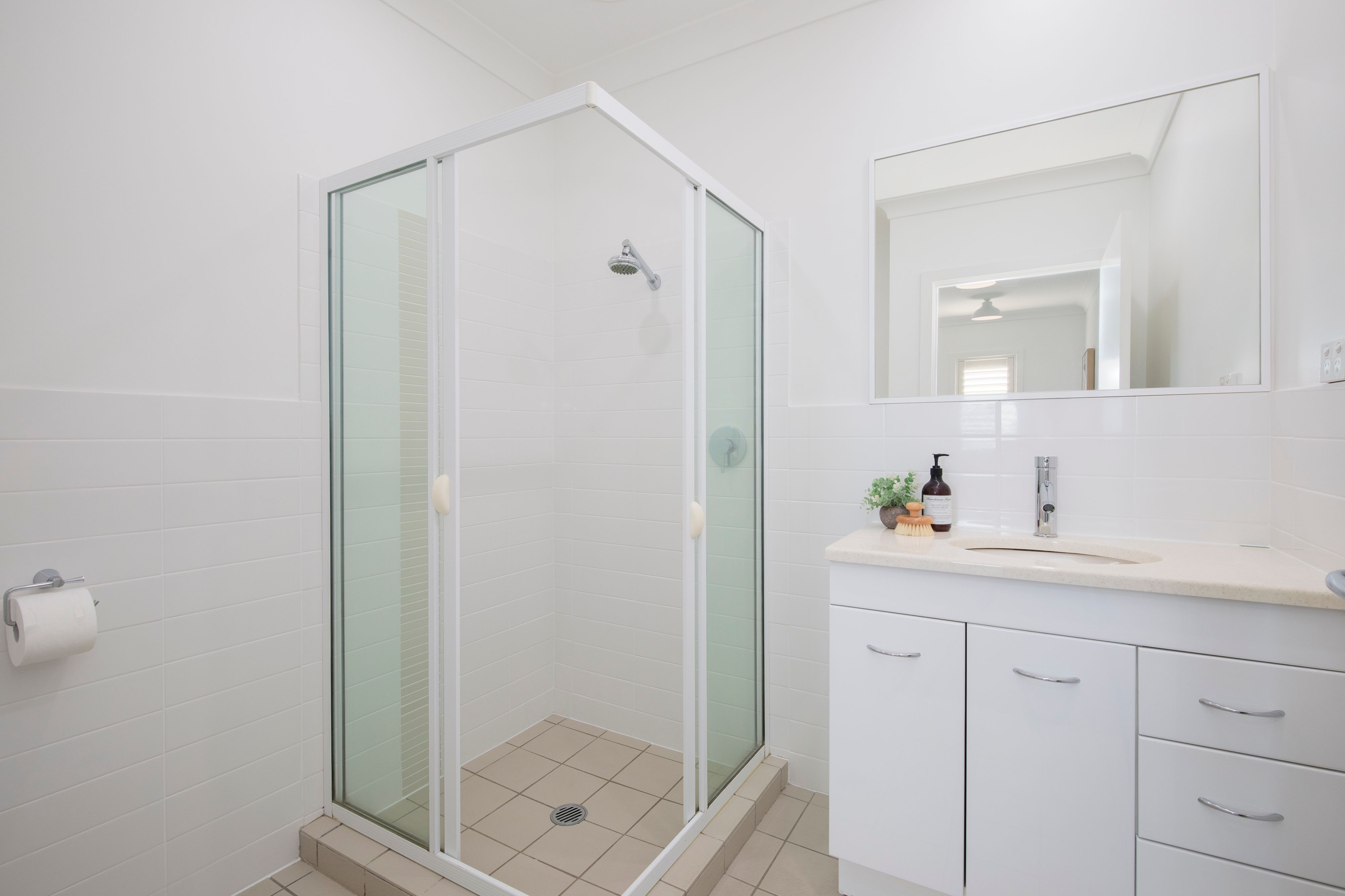 44/233 Hannell Street — photo 14 of 23