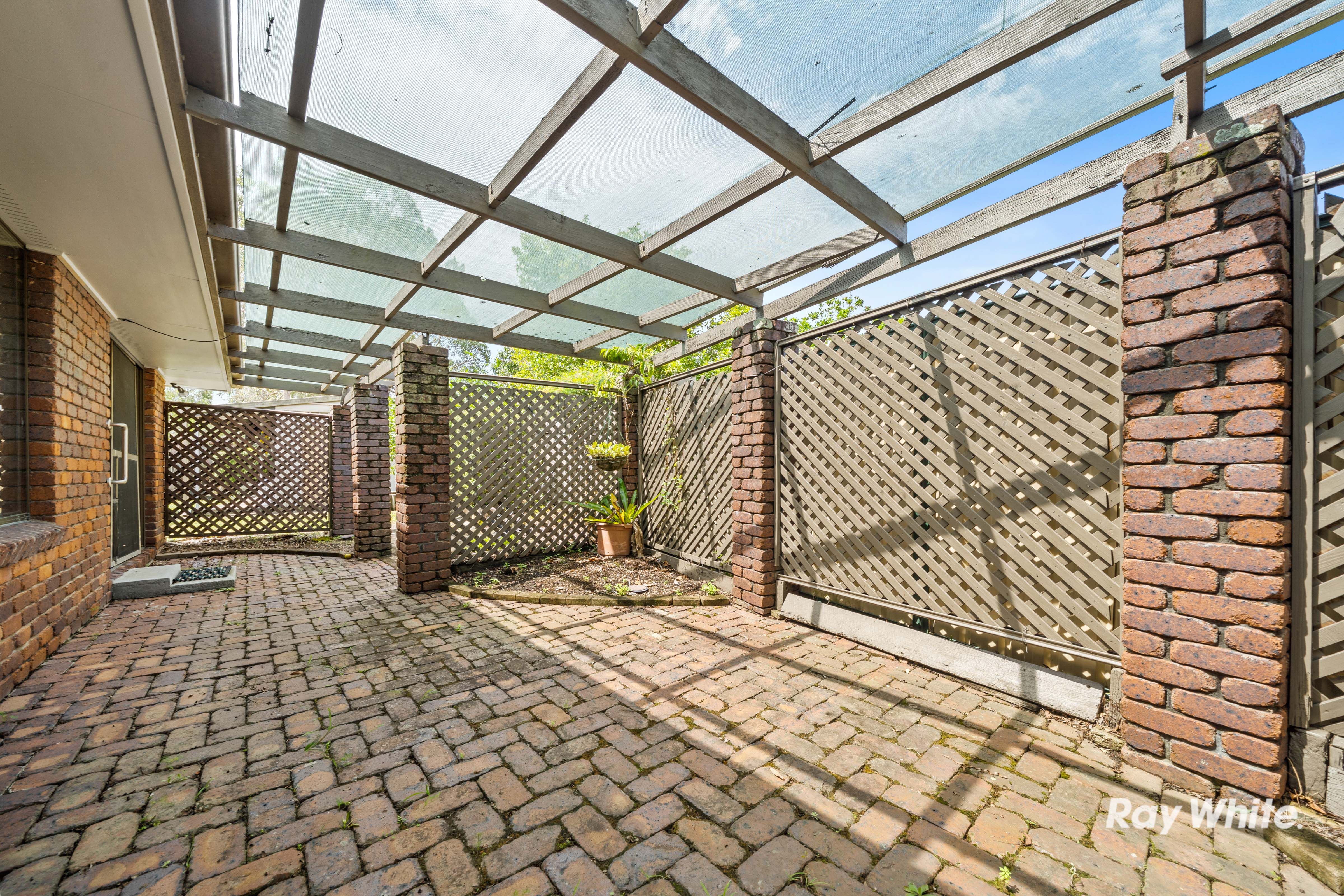 80 Chatswood Road — photo 18 of 27