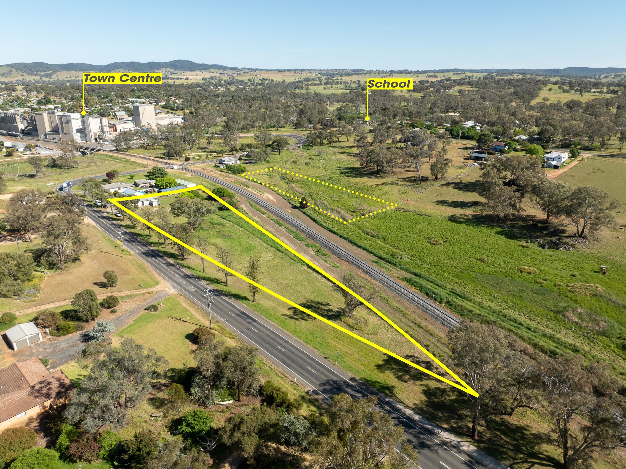 19 Orange Road, Manildra, NSW 2865