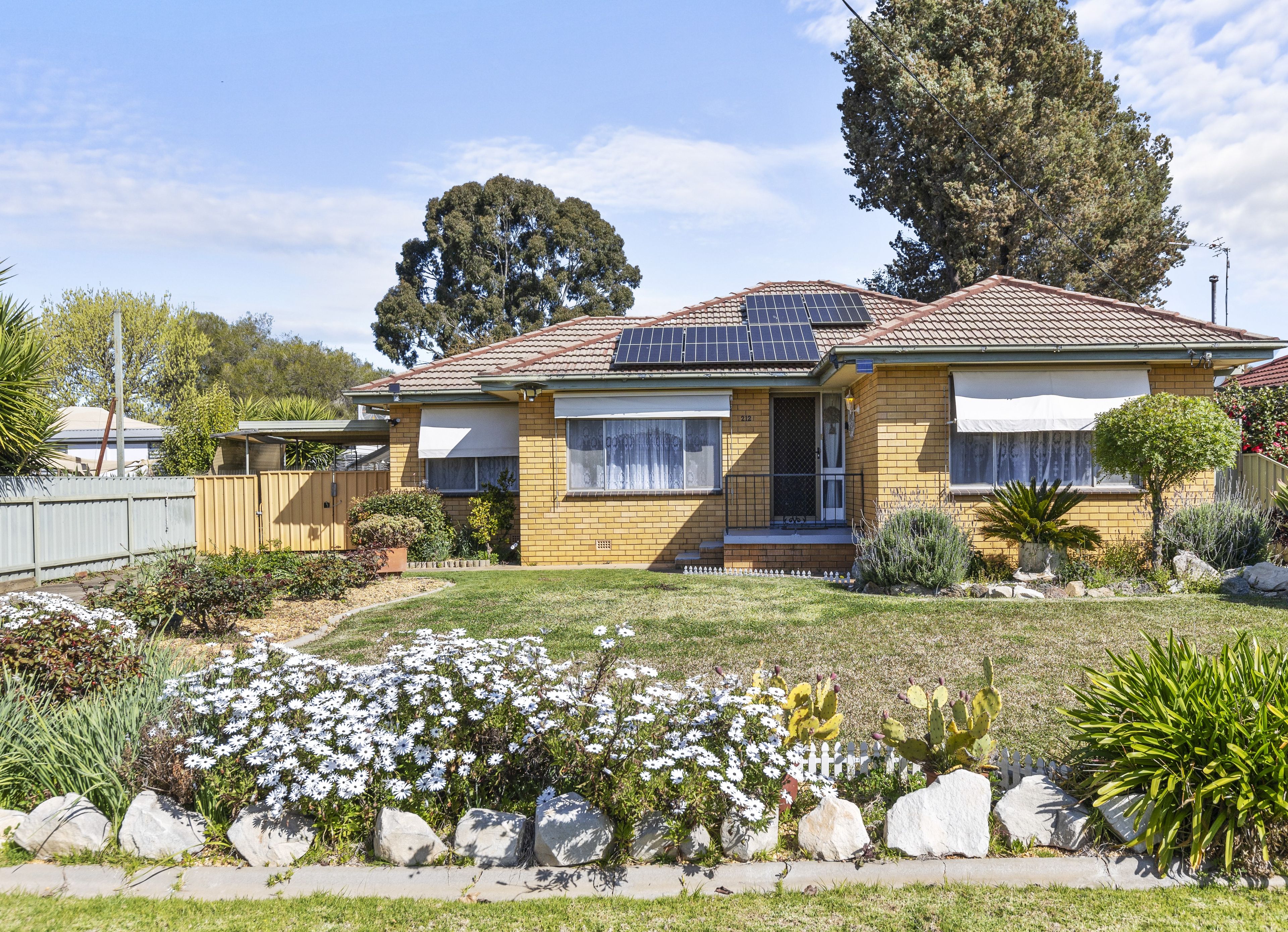 212 Fernleigh Road, Ashmont, NSW 2650 Sold House Ray White Wagga Wagga