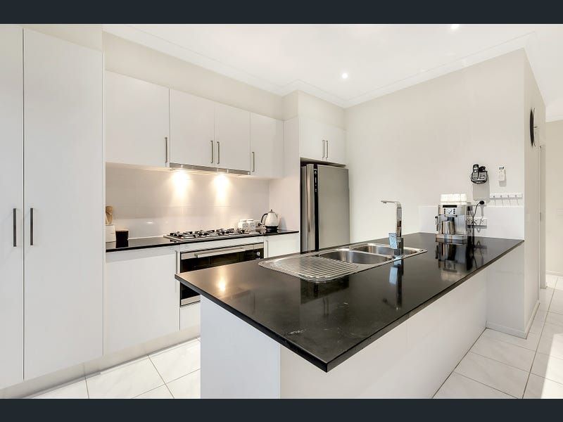 18 Brunswick Crescent, Craigieburn, VIC 3064