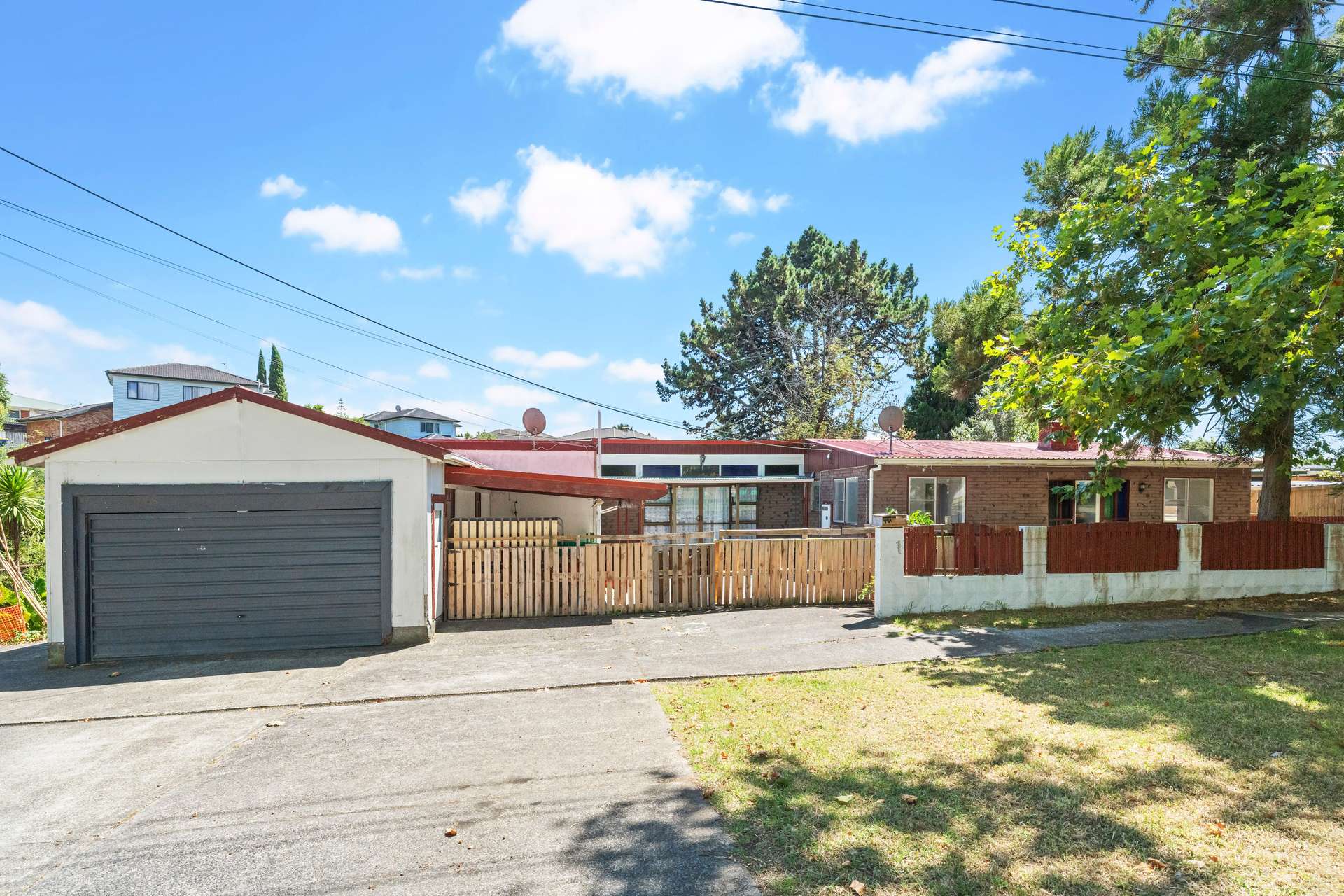 99 Seabrook Avenue photo 0