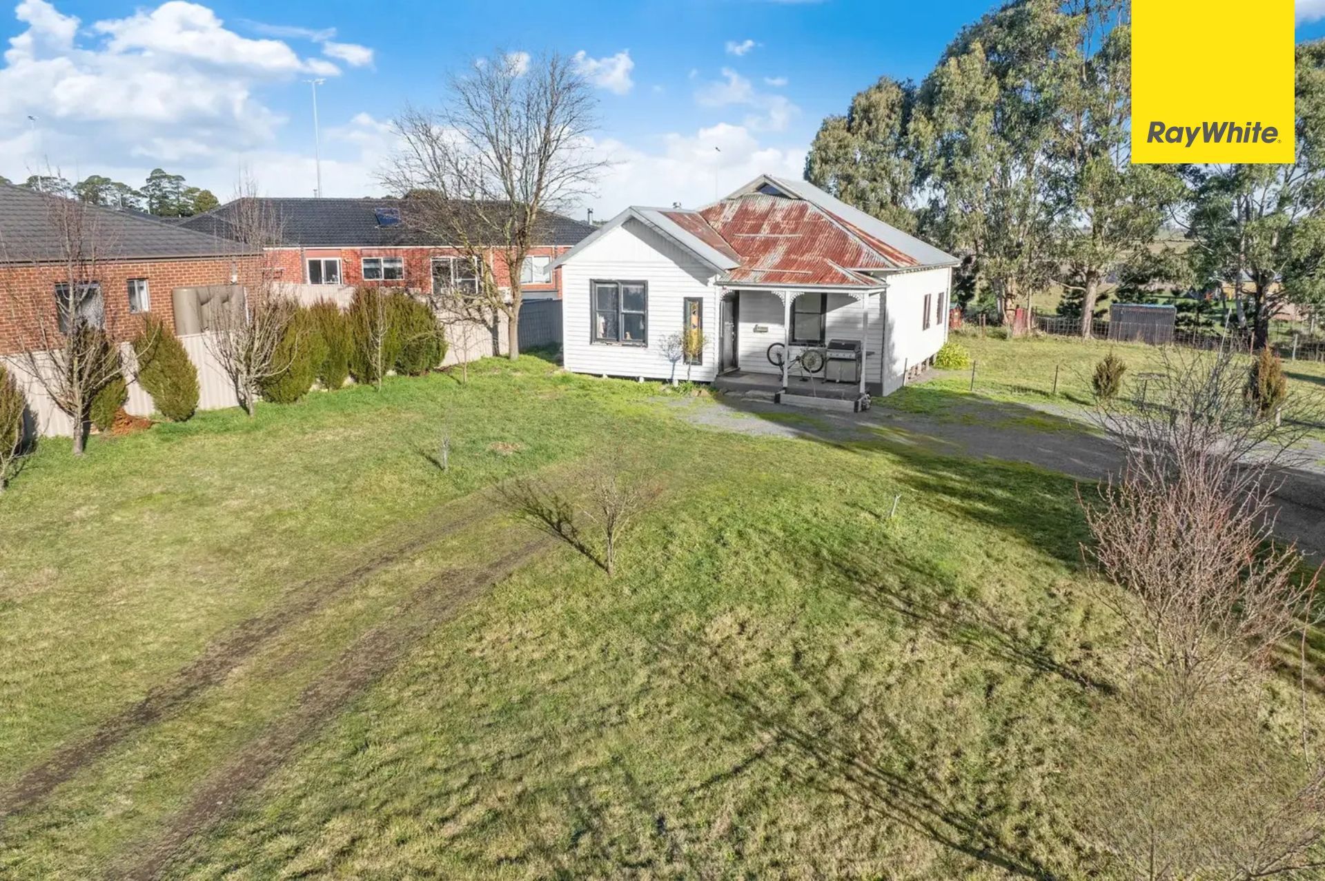 9a Old Geelong Road, Ballan VIC 3342