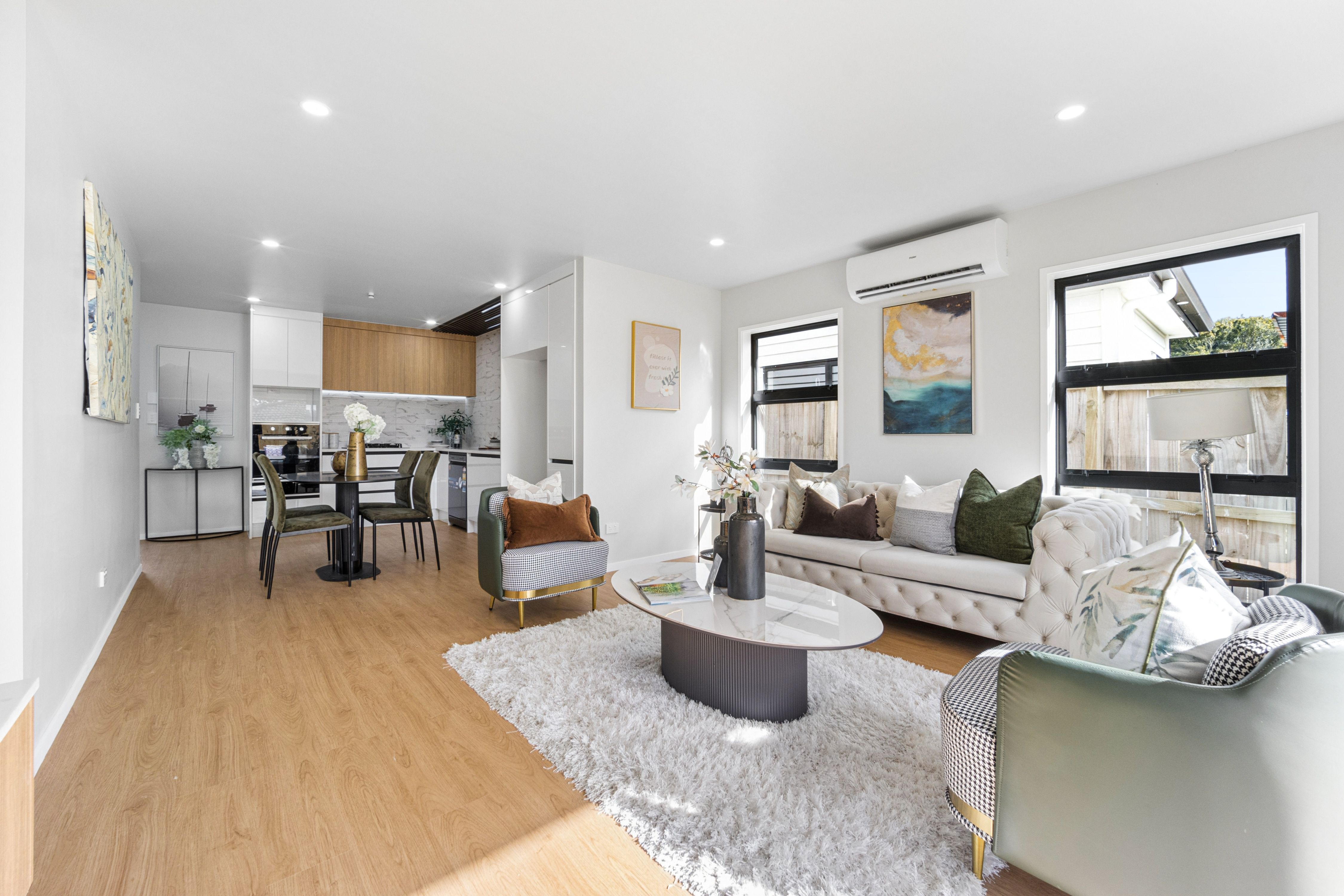 20C Castleford Street, Green Bay, Waitakere City