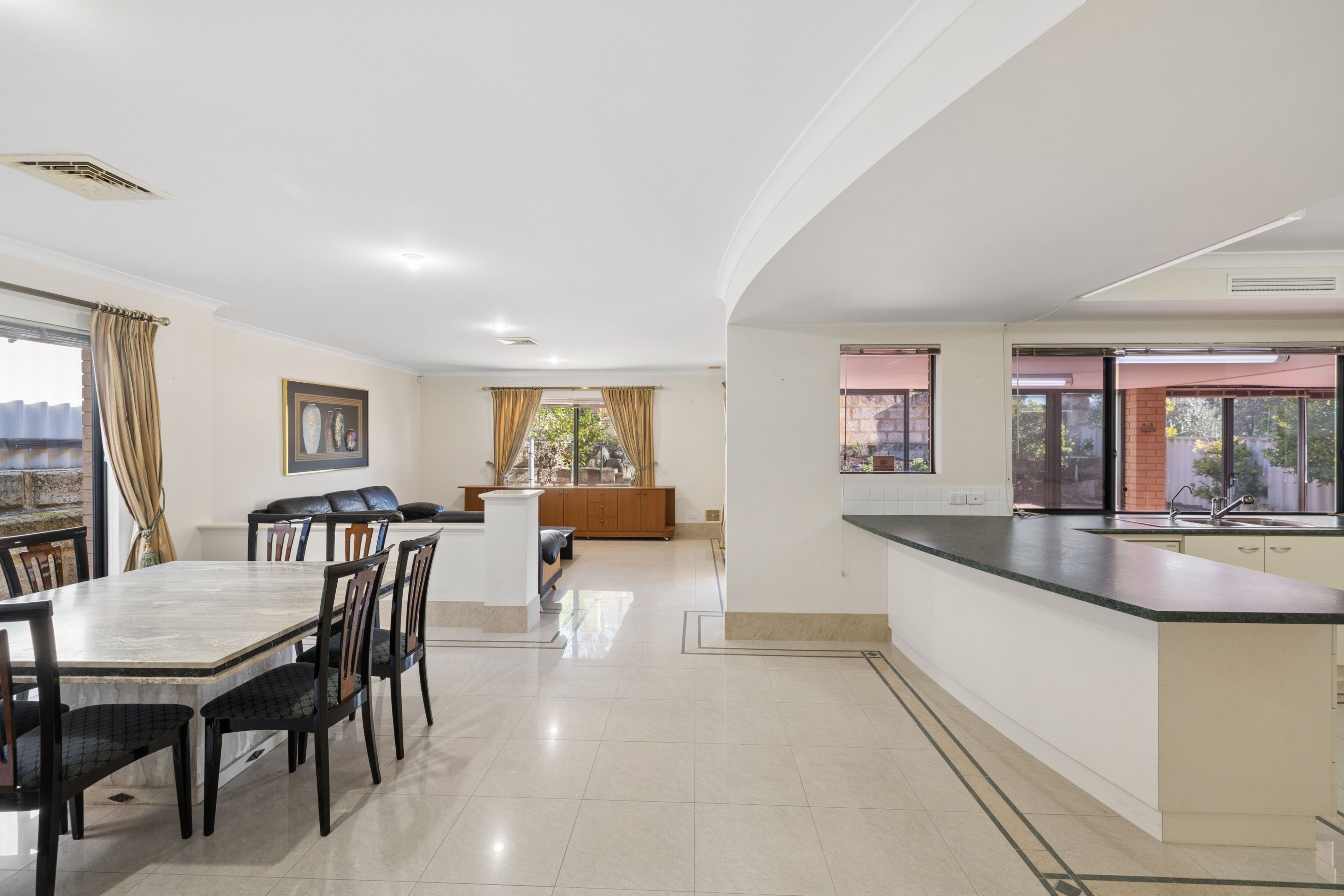 57 Mofflyn Circle — photo 9 of 30