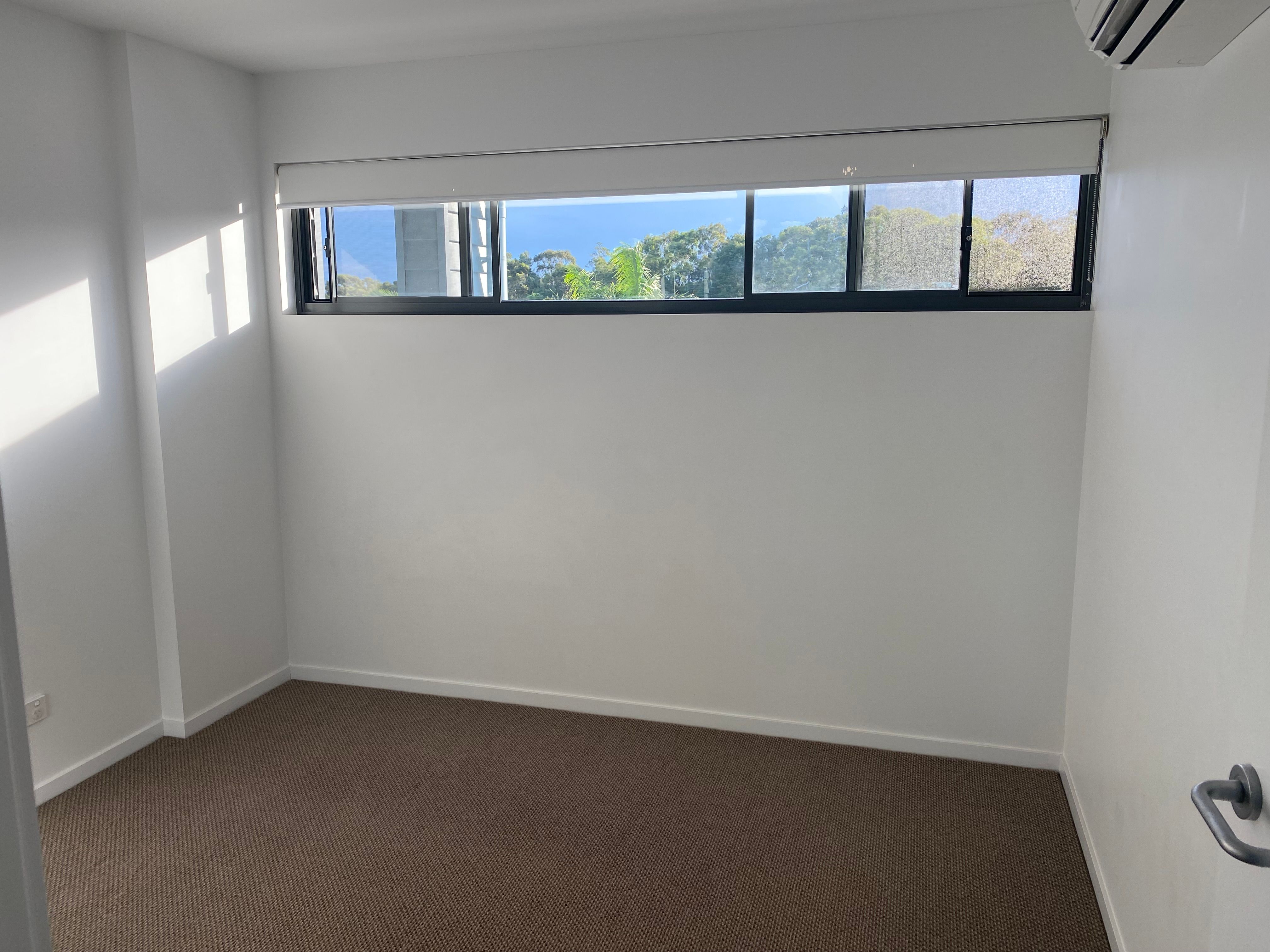 126/1 Fiji Court — photo 7 of 8