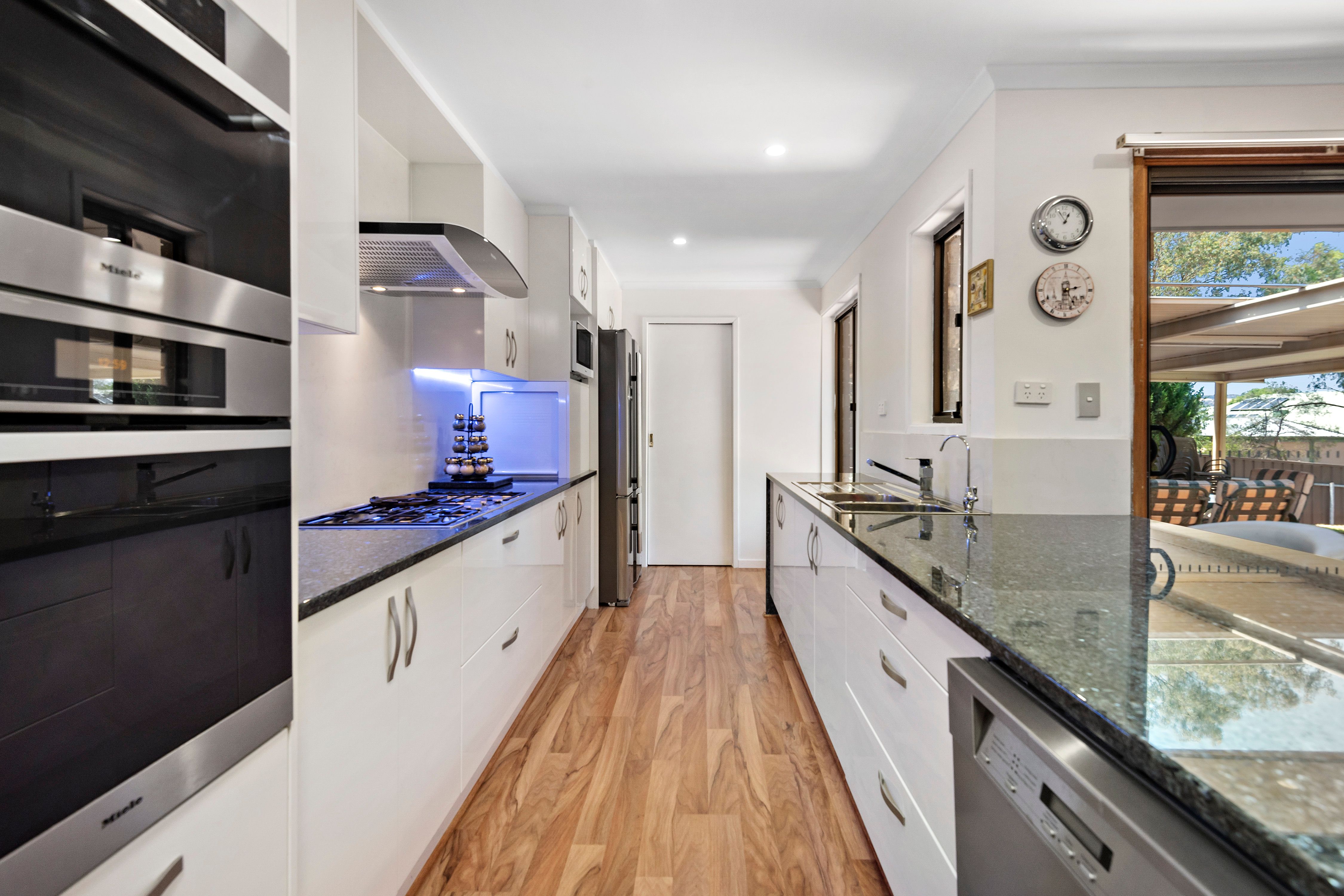 24 Lubbock Court, Wynn Vale SA 5127