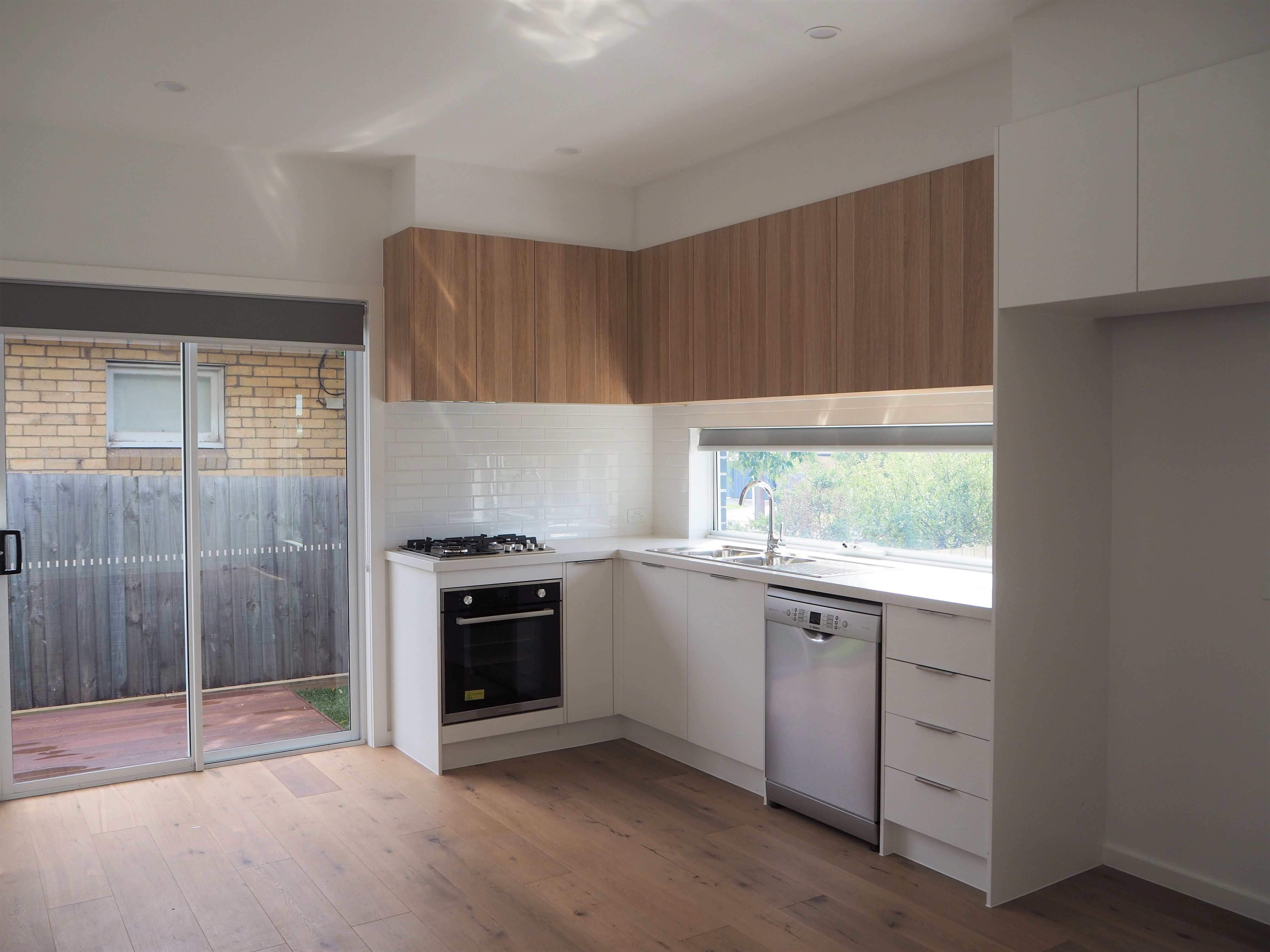 1/5 Daleglen Street, Reservoir, VIC 3073
