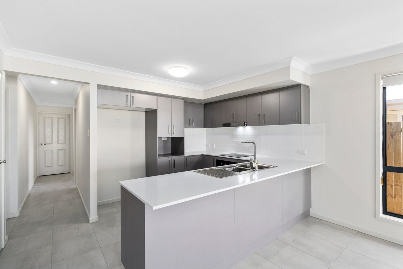 33 Saintly Road, Logan Reserve, QLD 4133