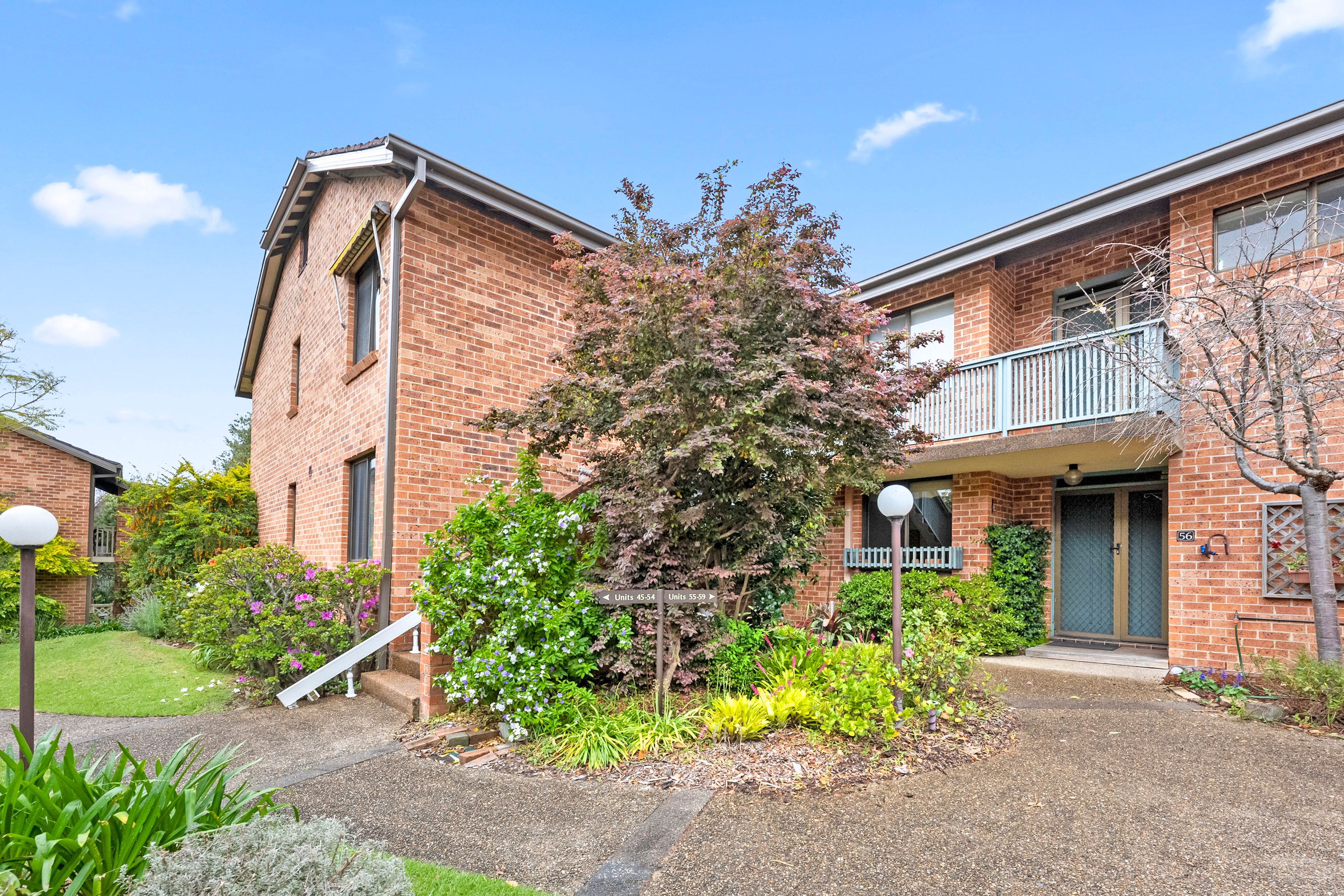 U56/28 Curagul Road — photo from Ray White Upper North Shore