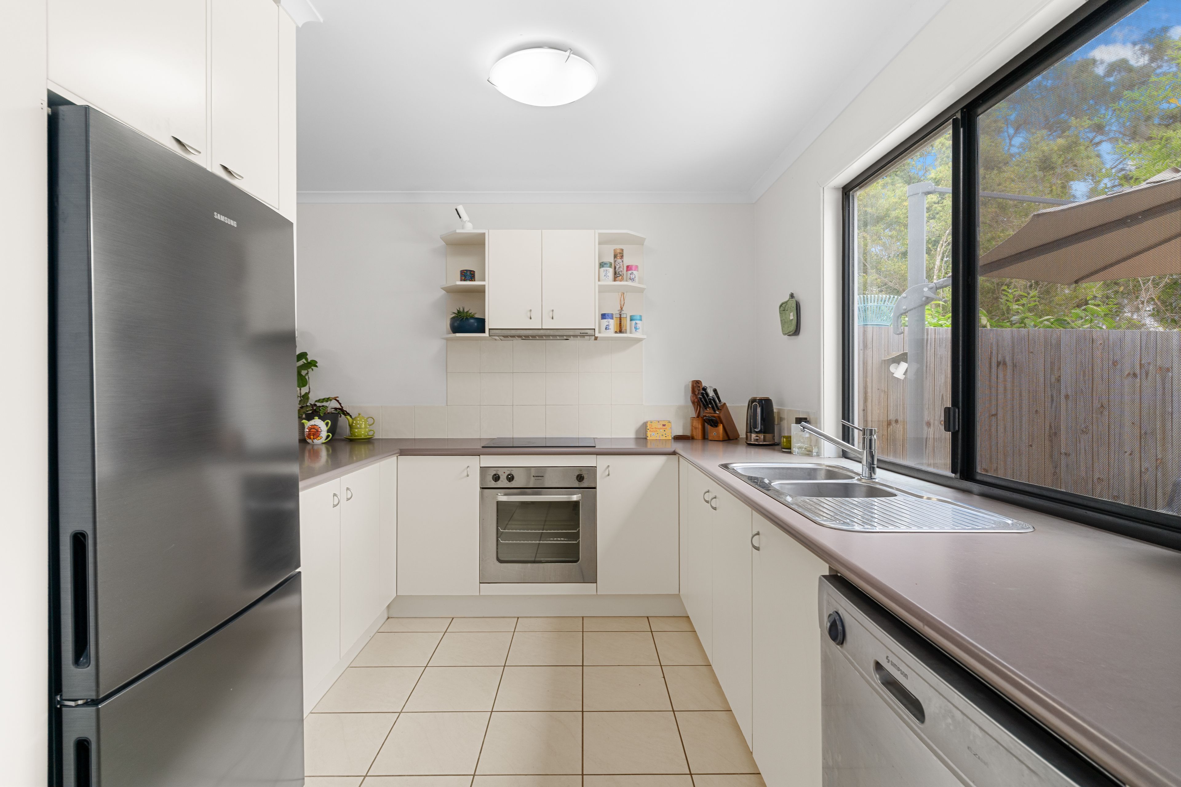 5/2a Swan Street — photo 8 of 24