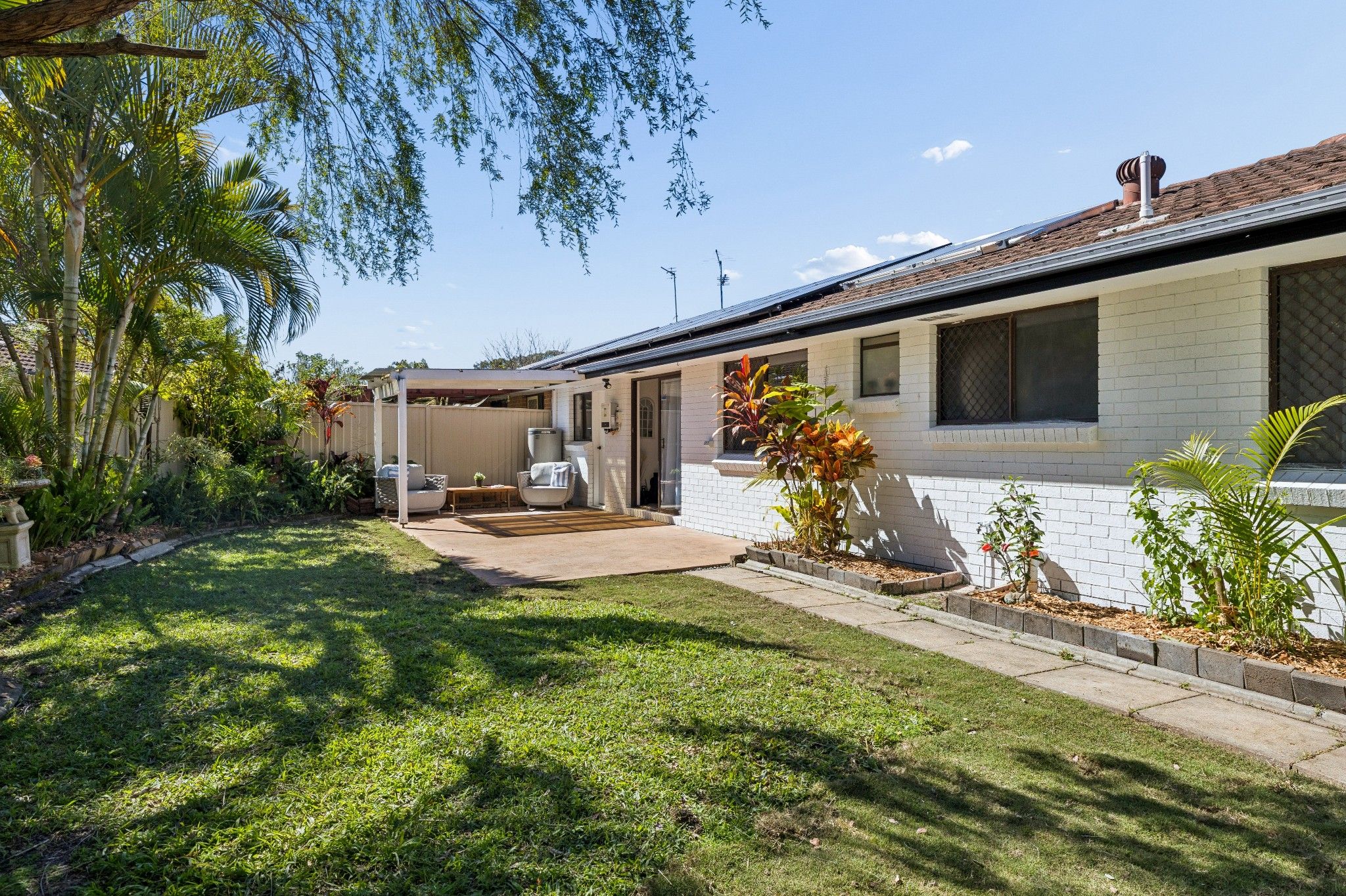 2/8 Hoya Court — photo from Ray White Runaway Bay