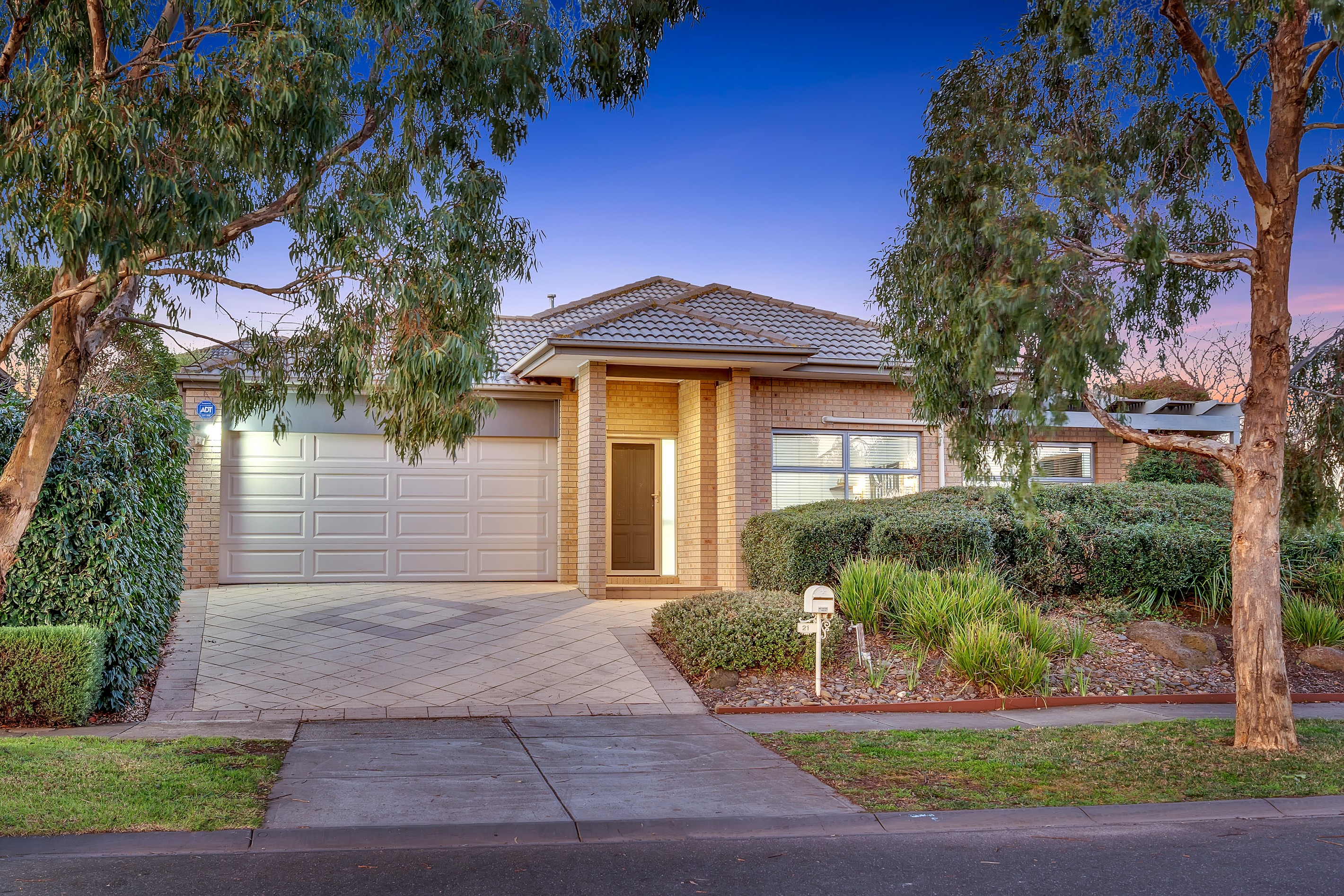 21 Cascade Terrace, Craigieburn, VIC 3064