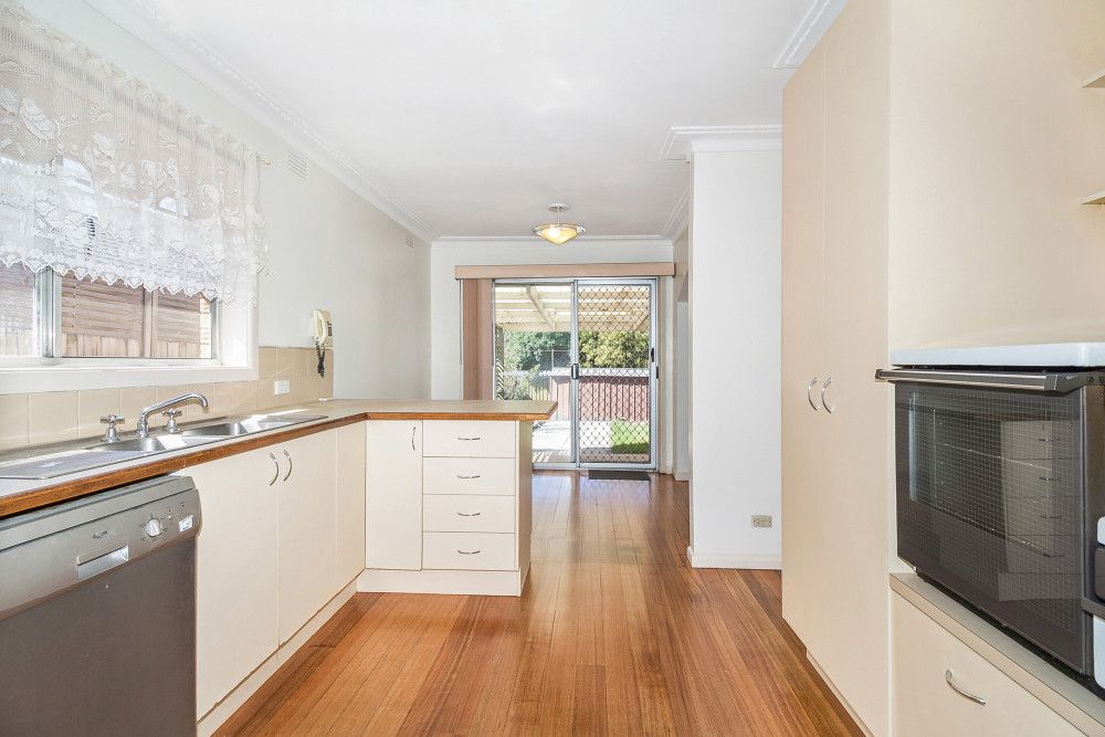 28 Grayson Drive, Scoresby, VIC 3179