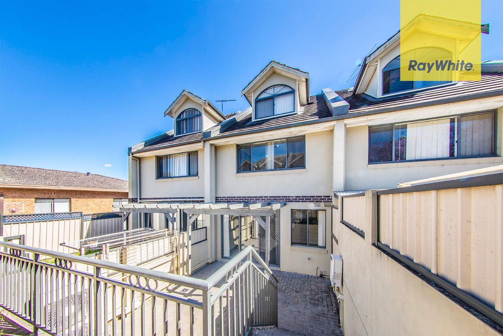 2/20 Weston Street, Rosehill, NSW 2142