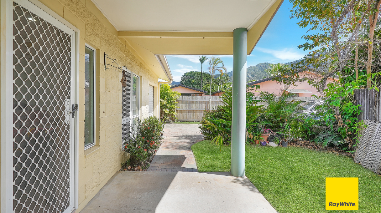 2/15 Balmoral Close, Mount Sheridan, QLD 4868